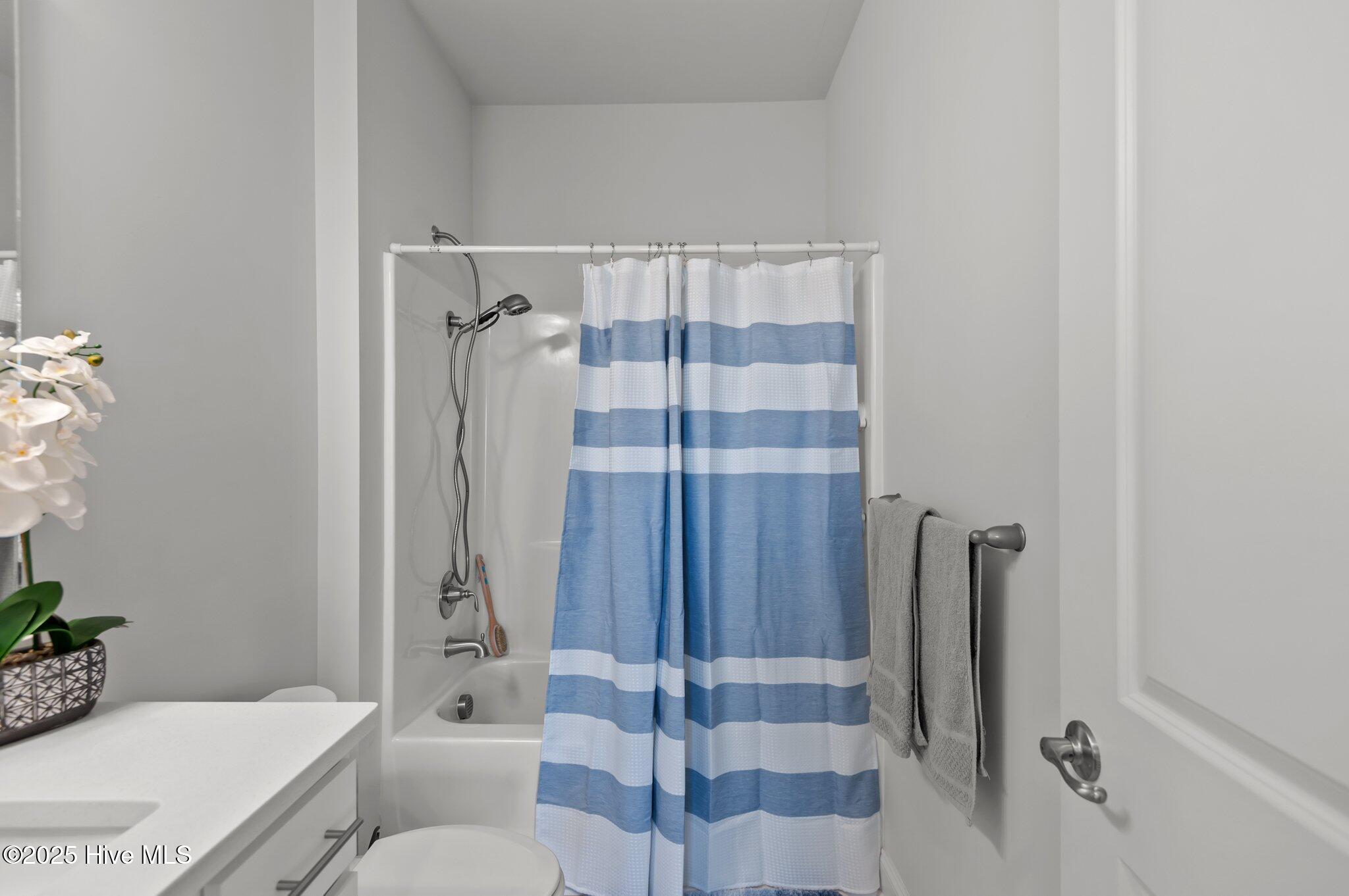 350 Eliza Way Property Photo 5