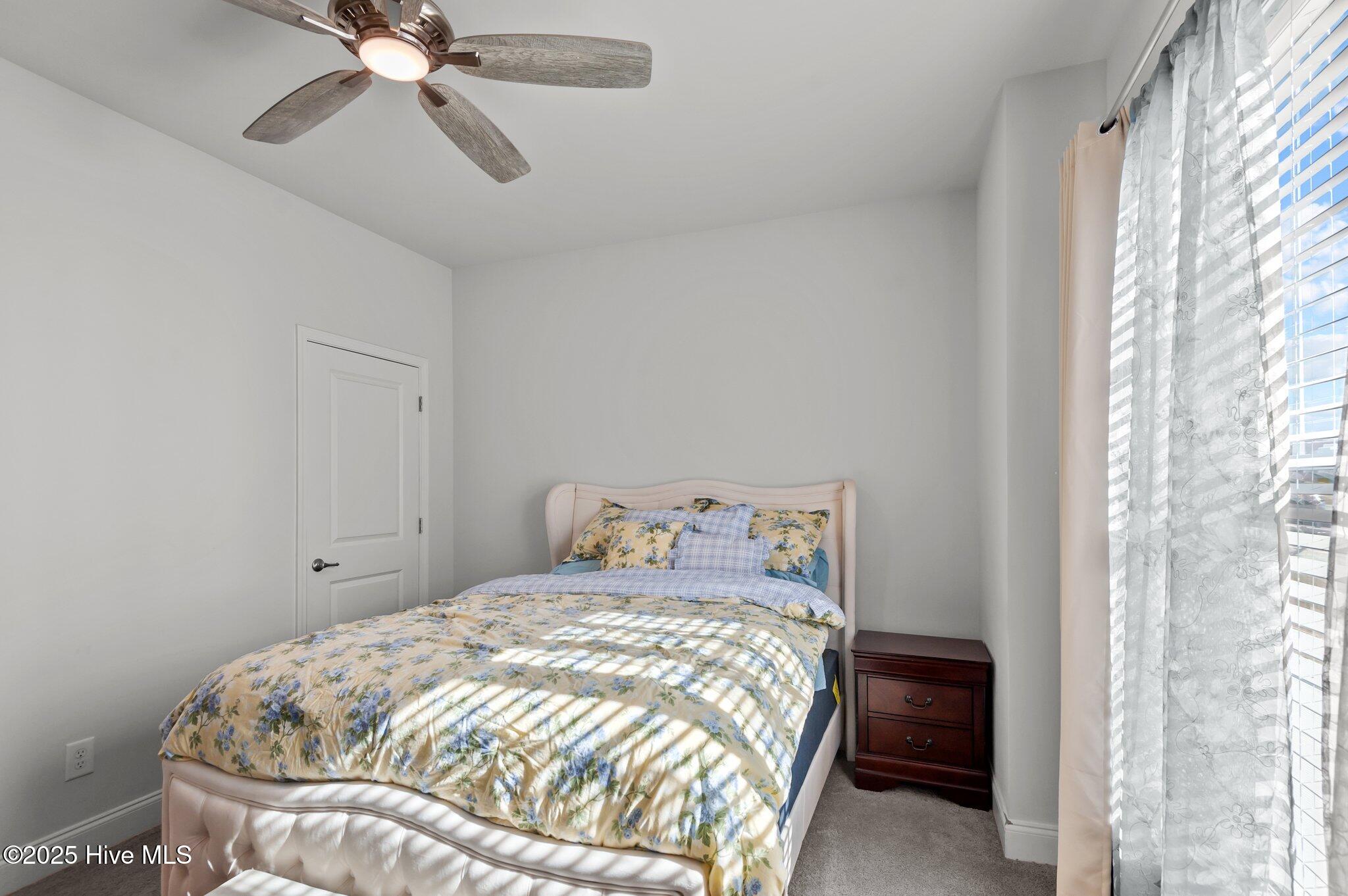 350 Eliza Way Property Photo 9