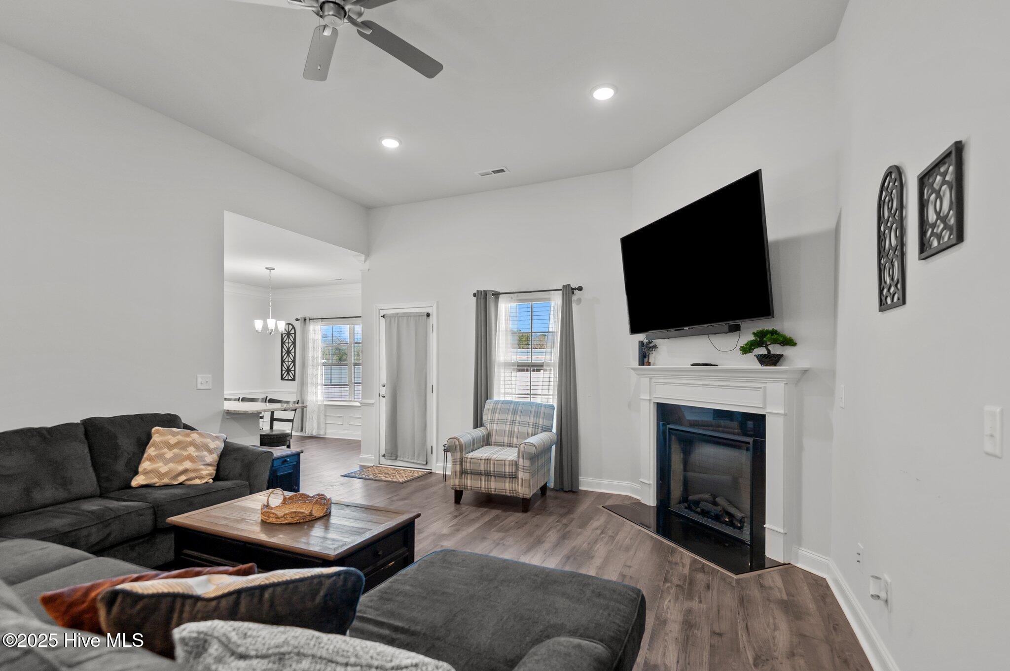 350 Eliza Way Property Photo 10