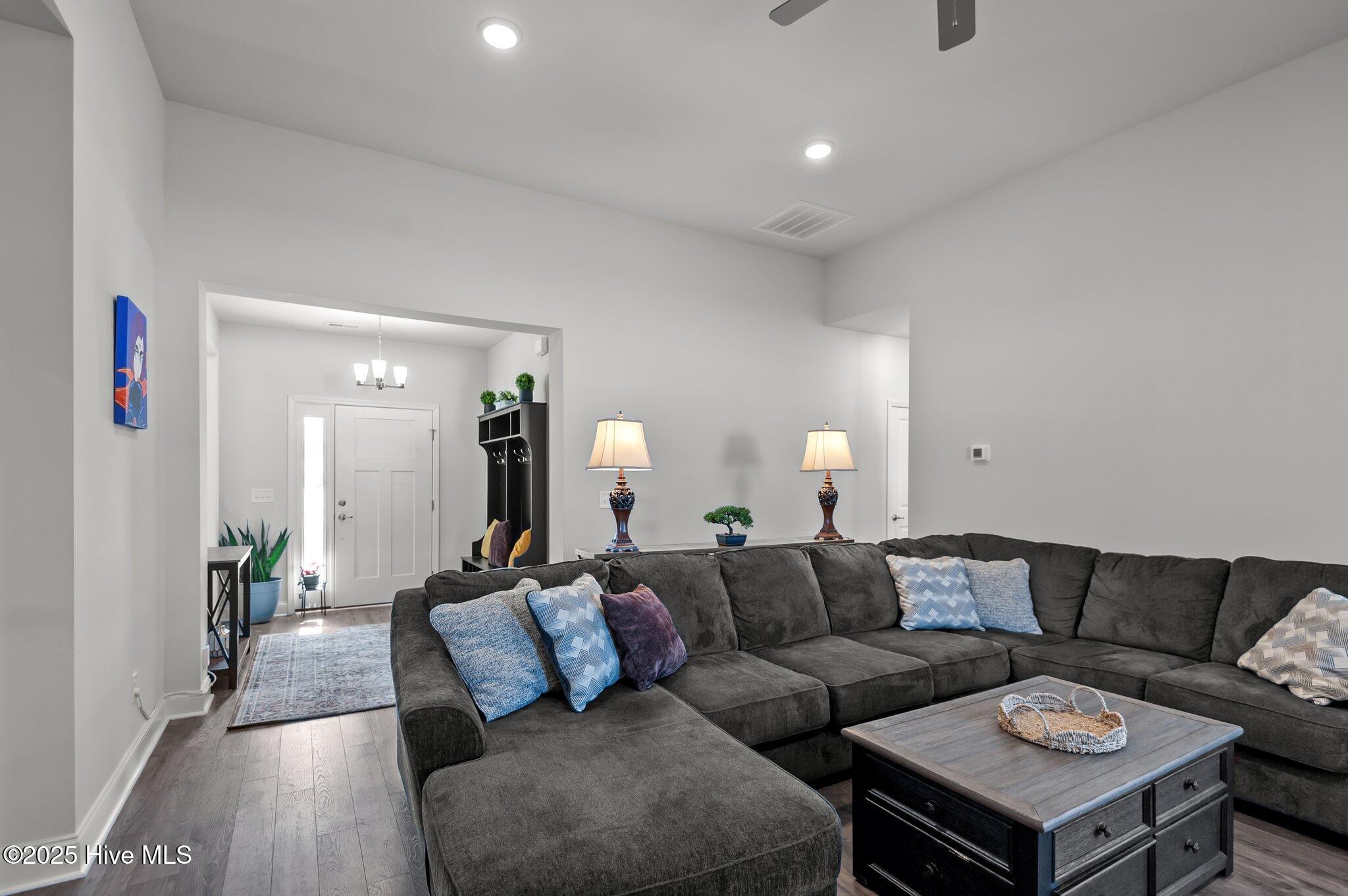 350 Eliza Way Property Photo 11