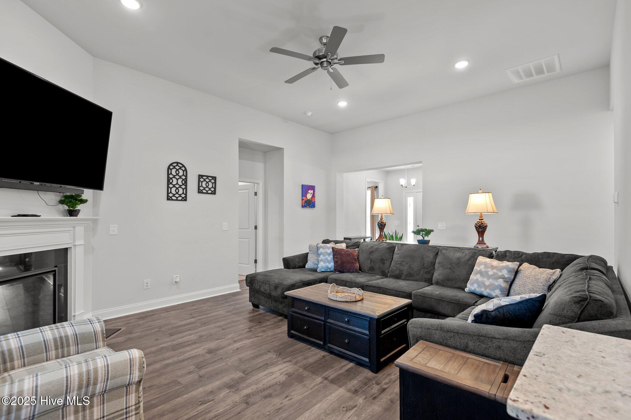 350 Eliza Way Property Photo 12