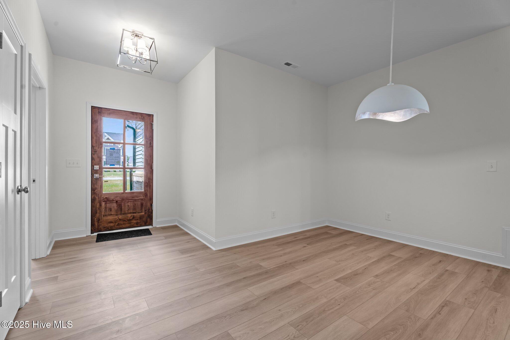 4931 Stone Creek Drive Property Photo 2