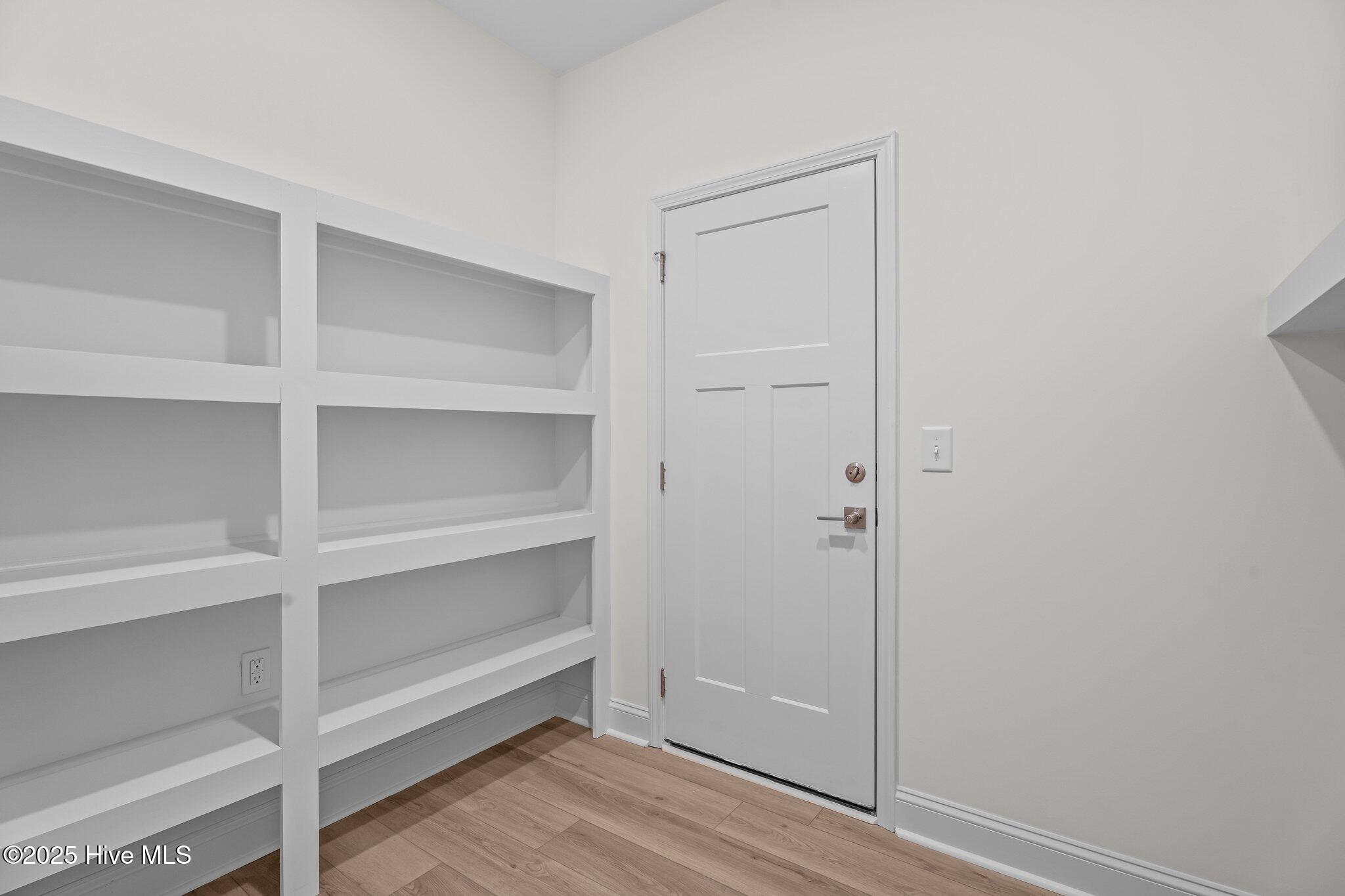 4931 Stone Creek Drive Property Photo 12