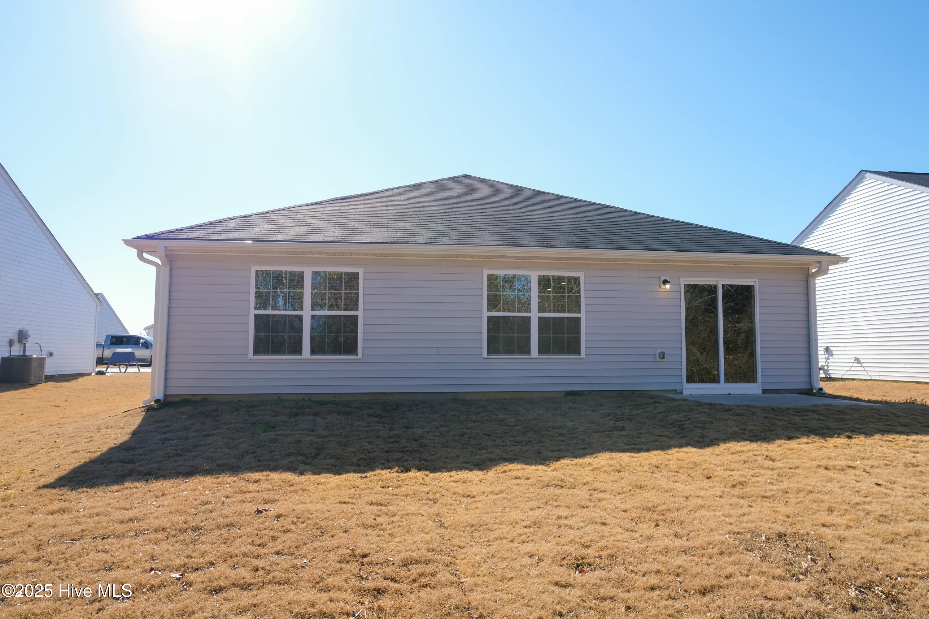1427 N Wilshire Court Property Photo 4