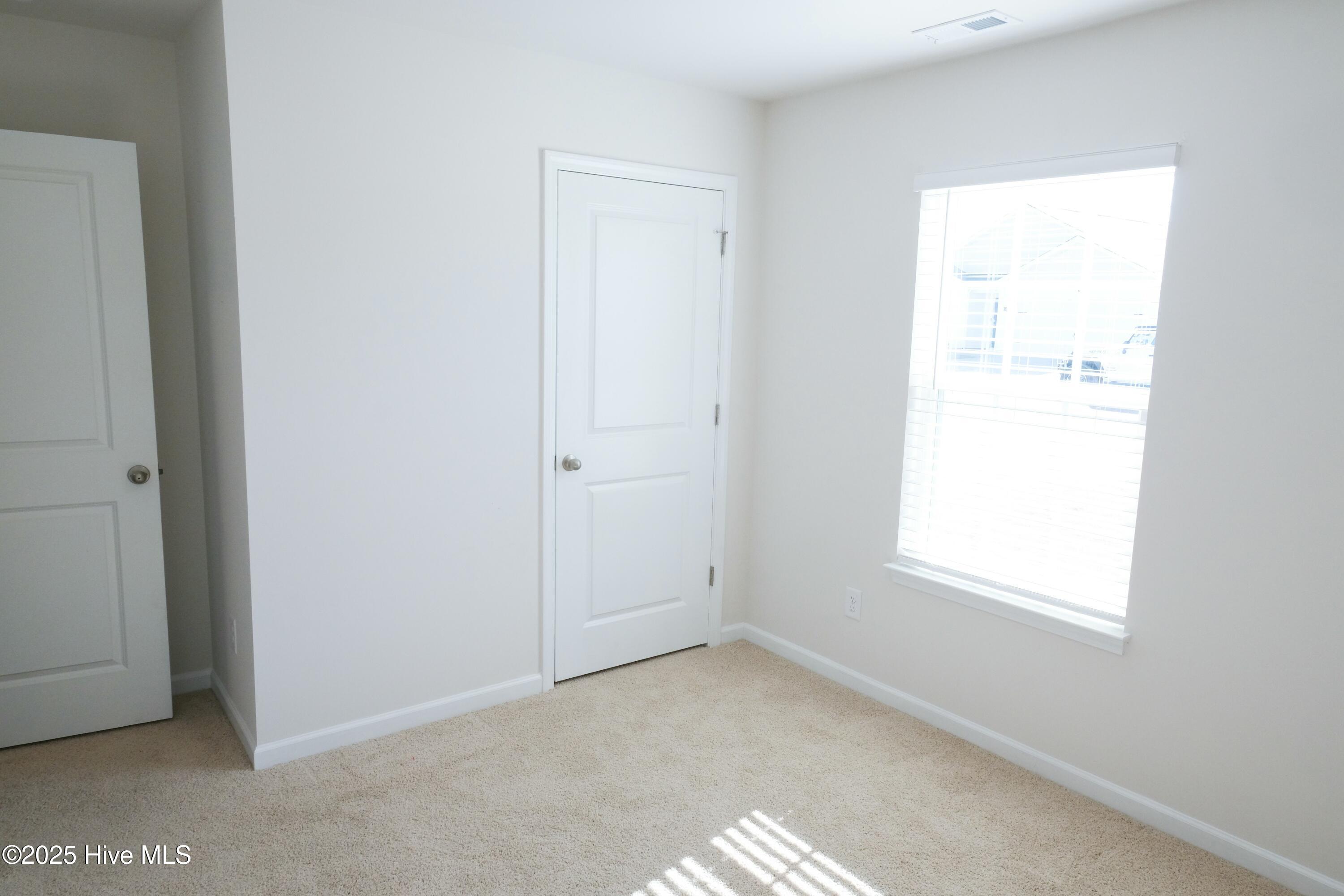 1427 N Wilshire Court Property Photo 7