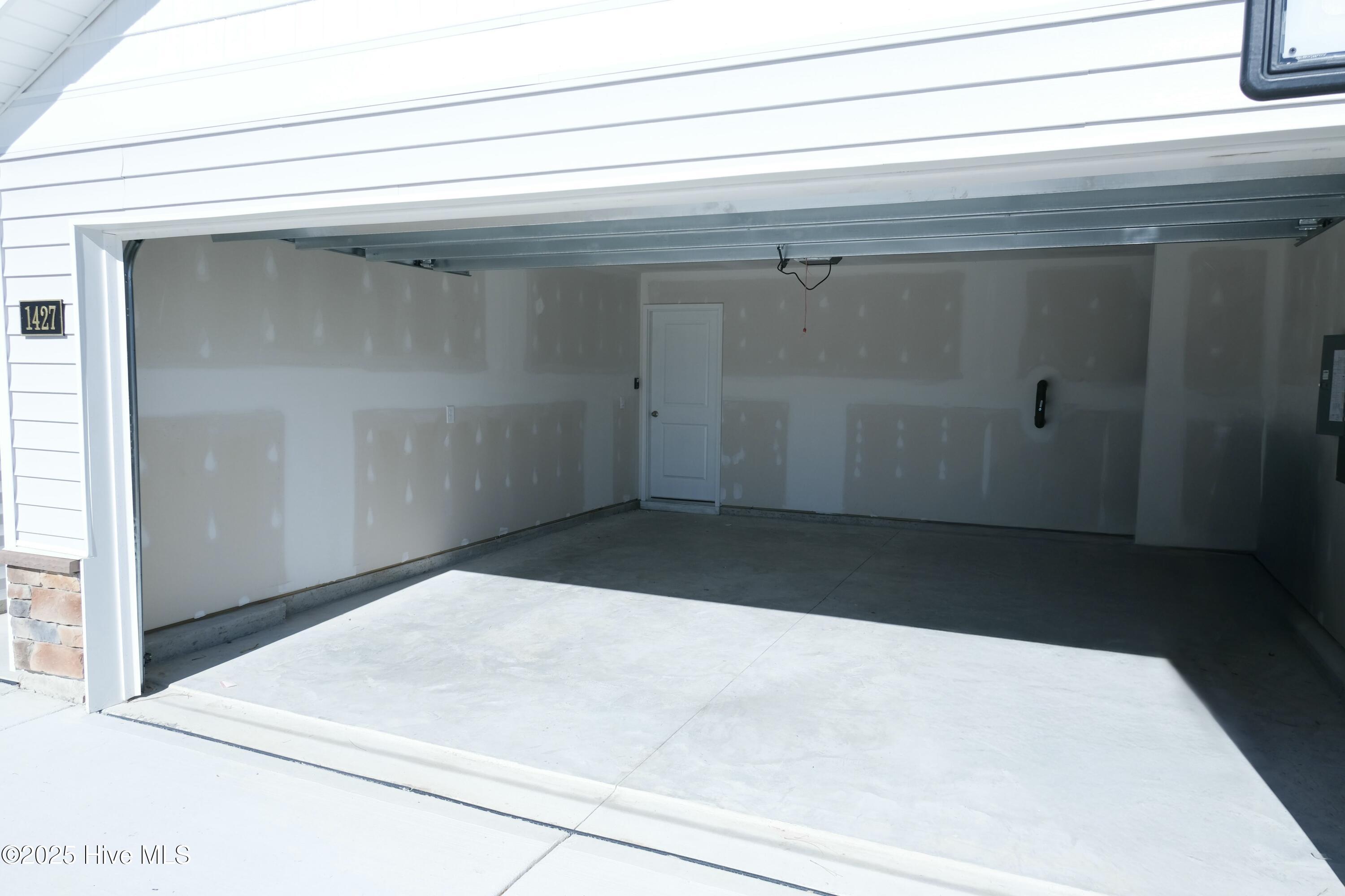1427 N Wilshire Court Property Photo 36