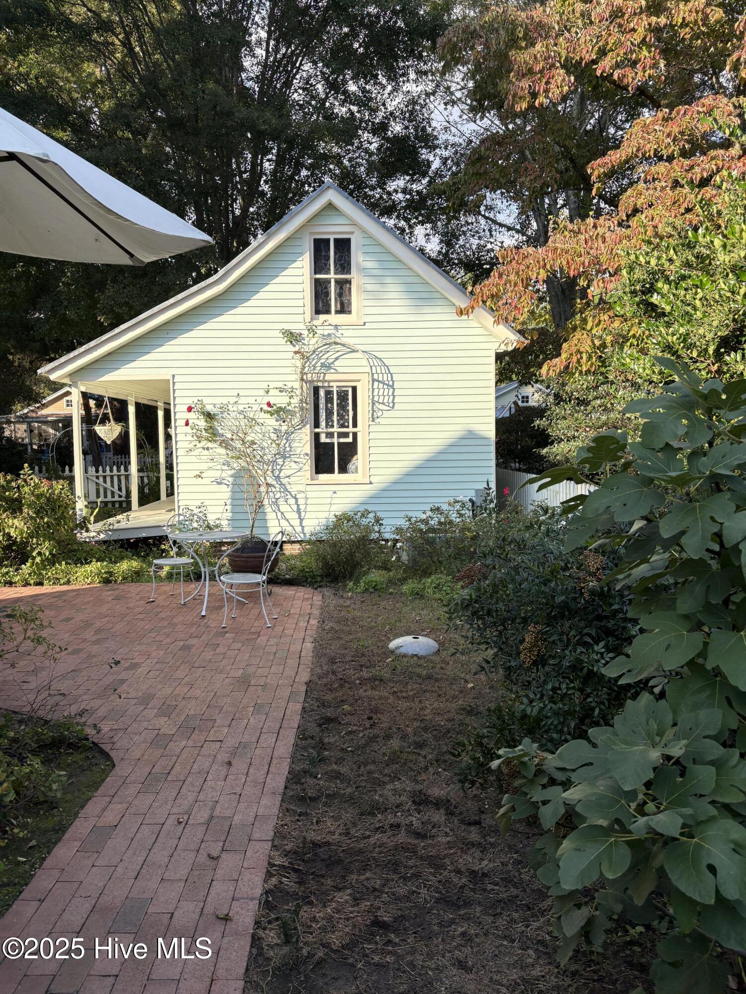 405 Elliott Street Property Photo 18
