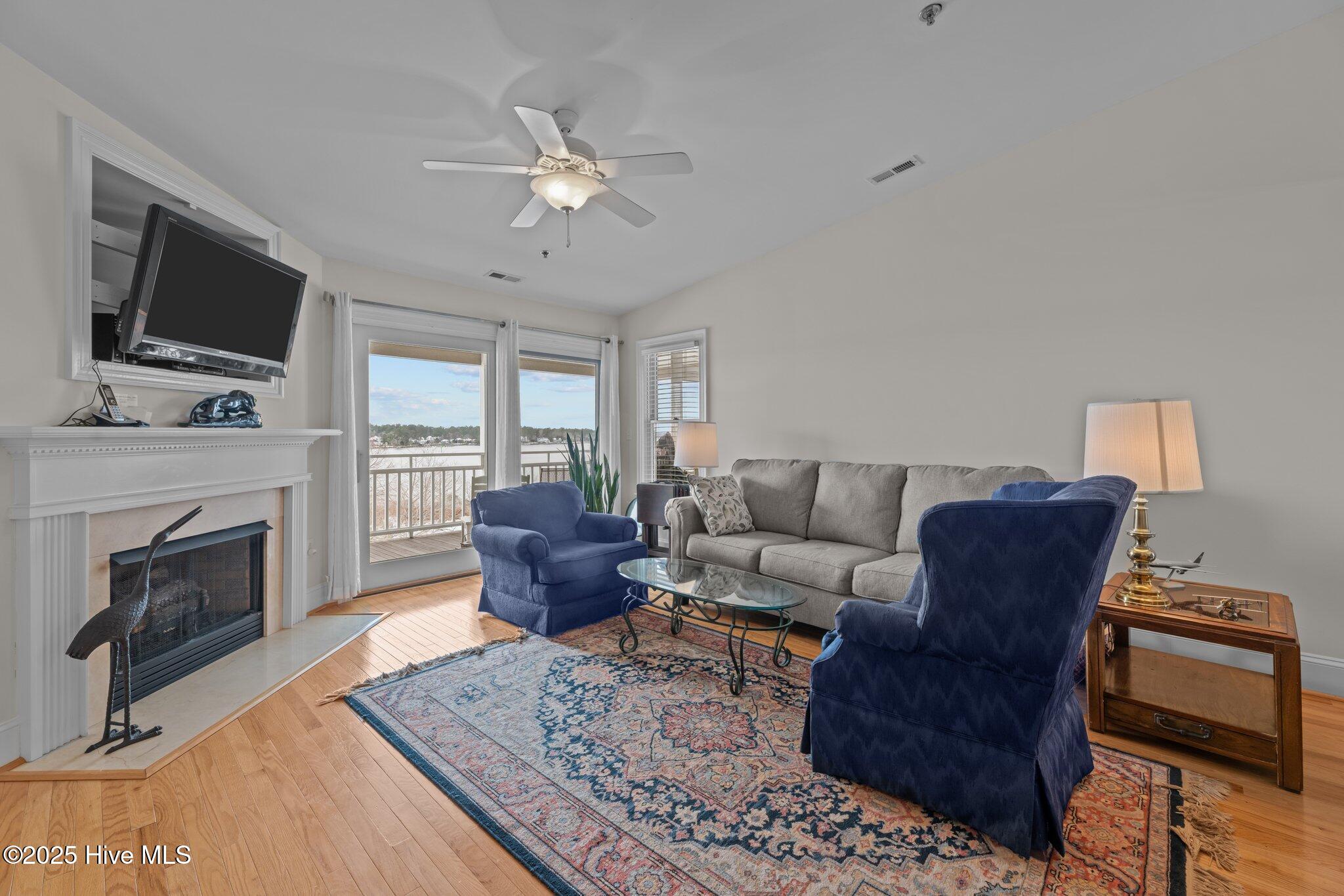 300 Midyette Street Unit A11 Property Photo 11