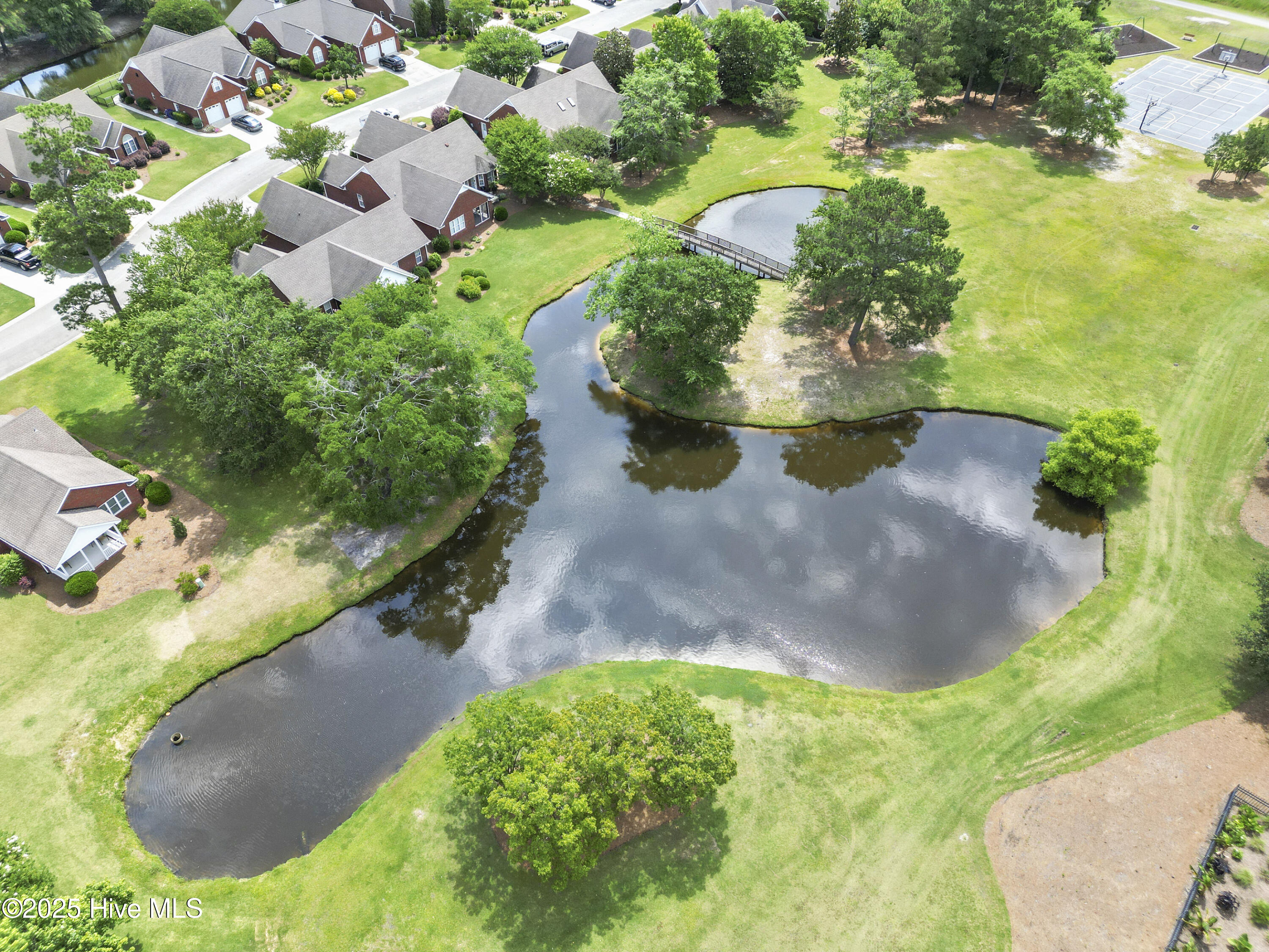 146 & 150 Sycamore Lakes Drive Property Photo 14