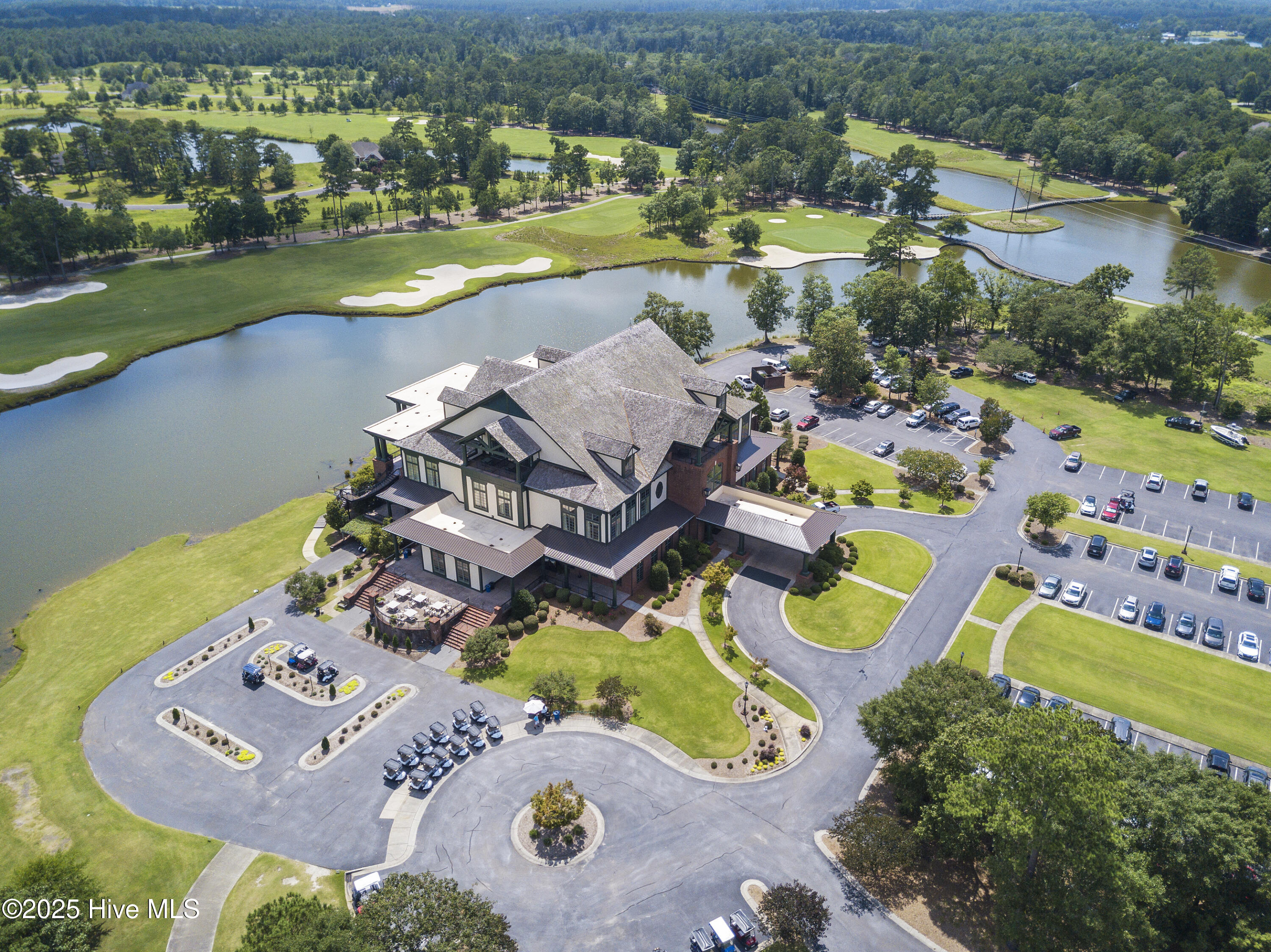 150 Sycamore Lakes Drive Property Photo 14