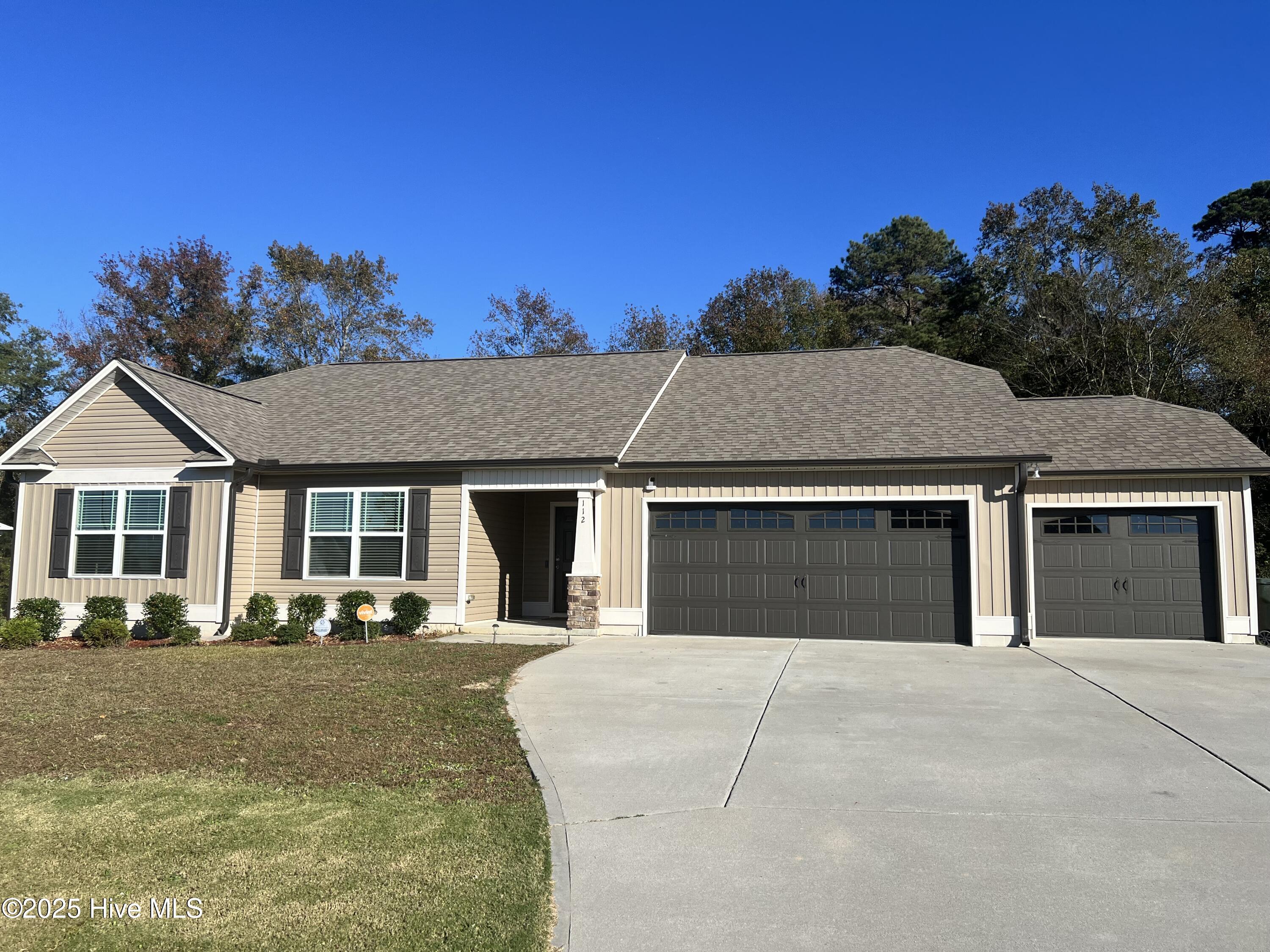 112 Highland Park Drive Property Photo 1