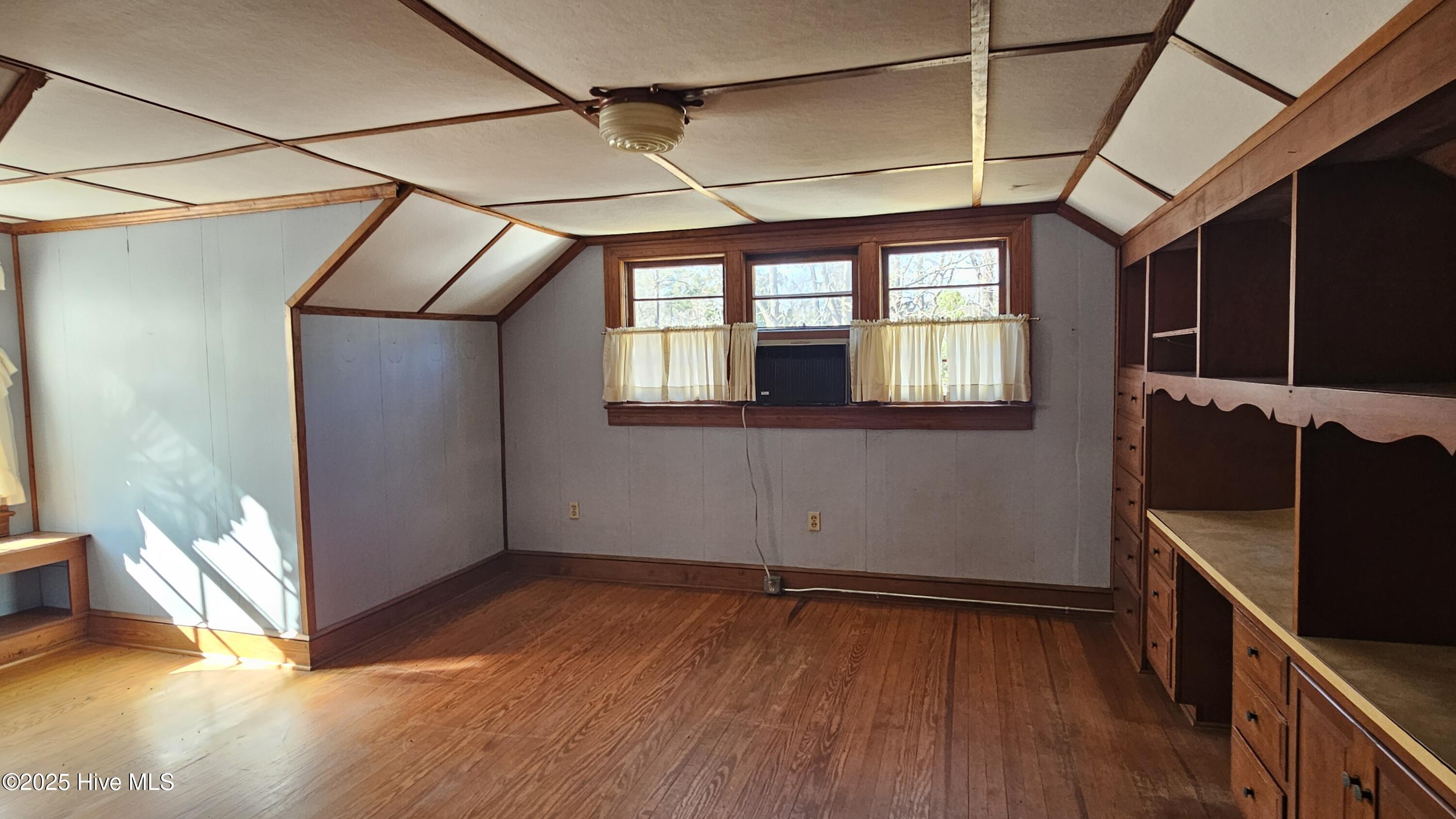 603 Woodrow Street Property Photo 24