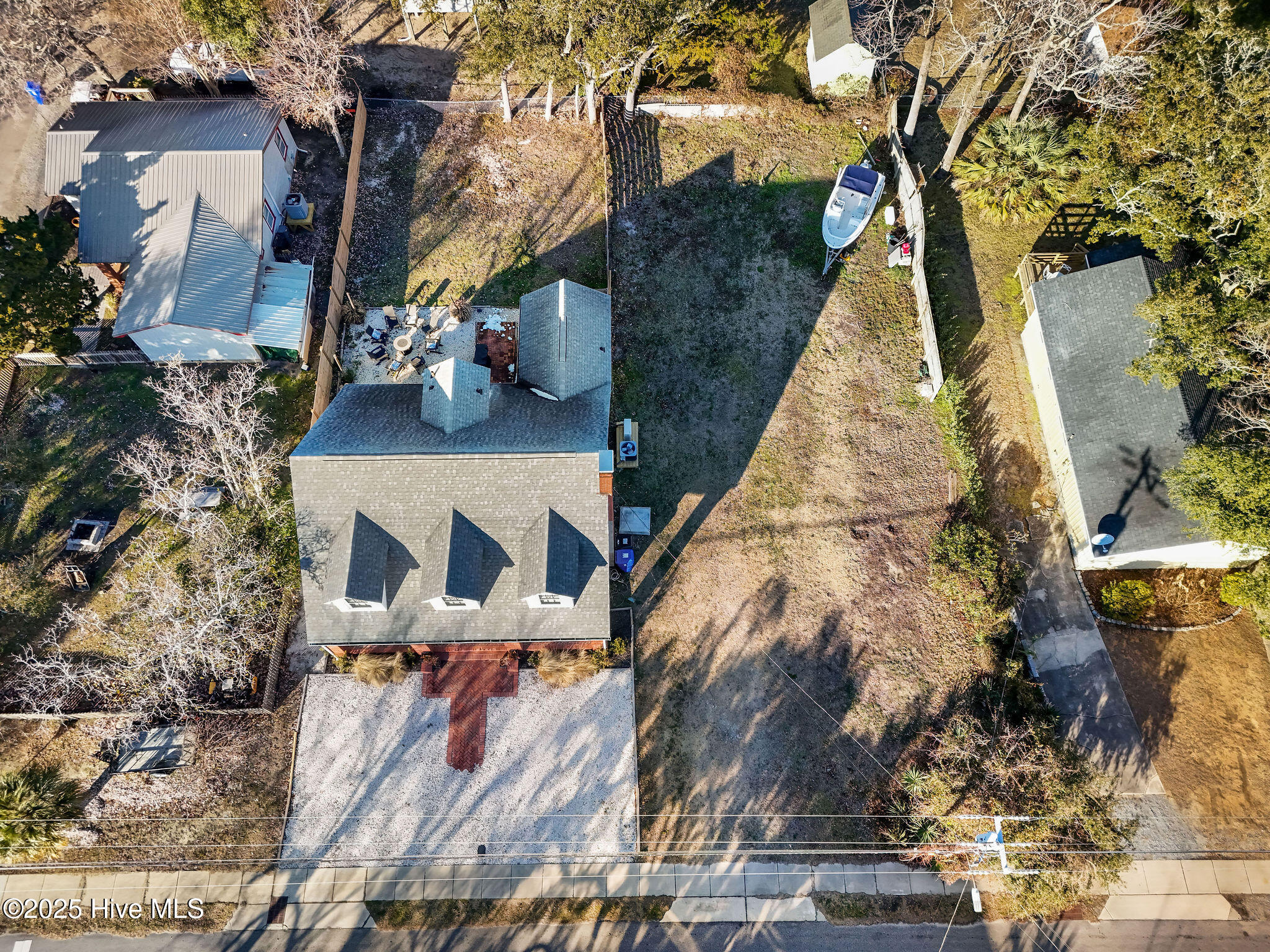 316 Atlanta Avenue Property Photo 4