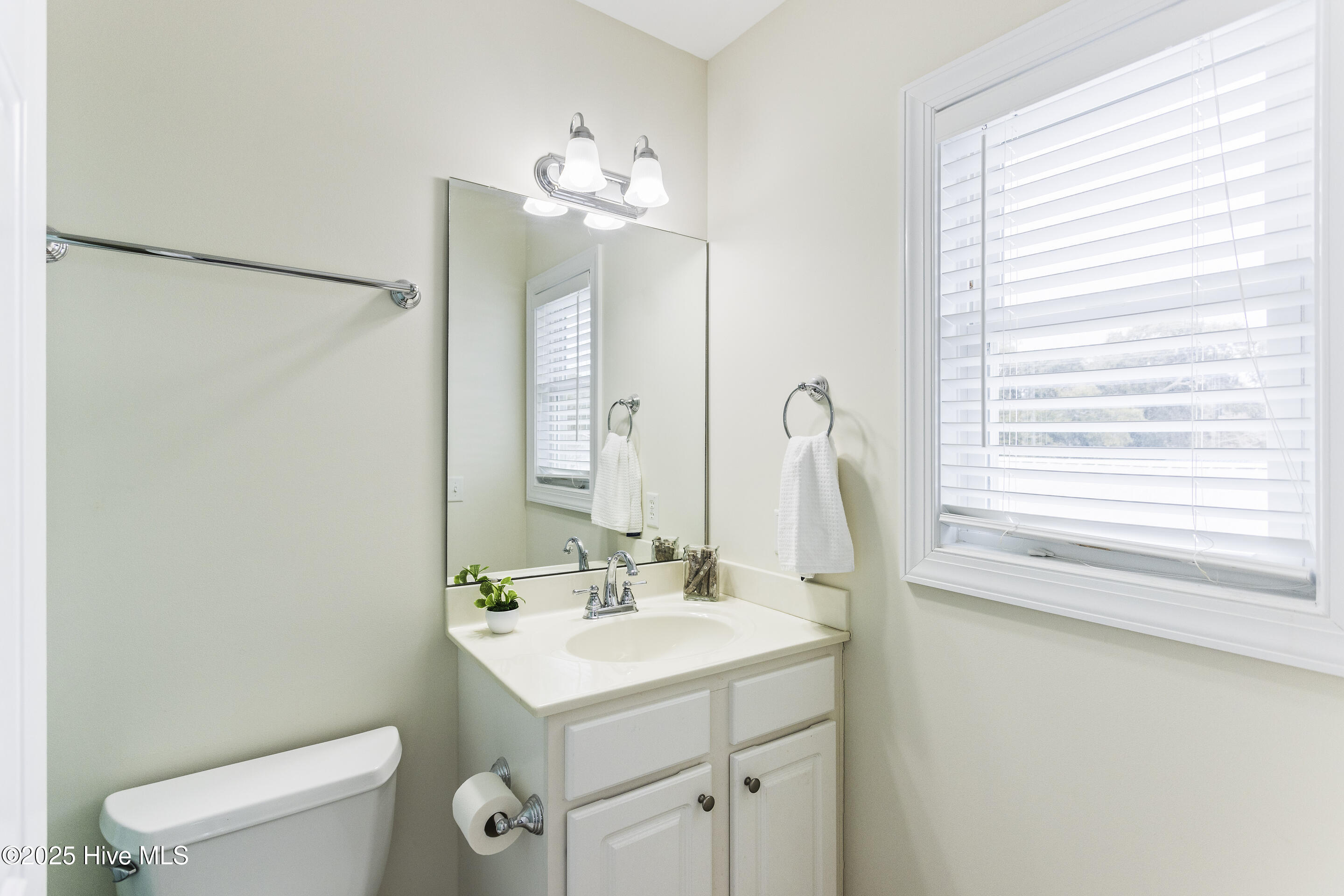 2803 Eleanor Street Property Photo 28