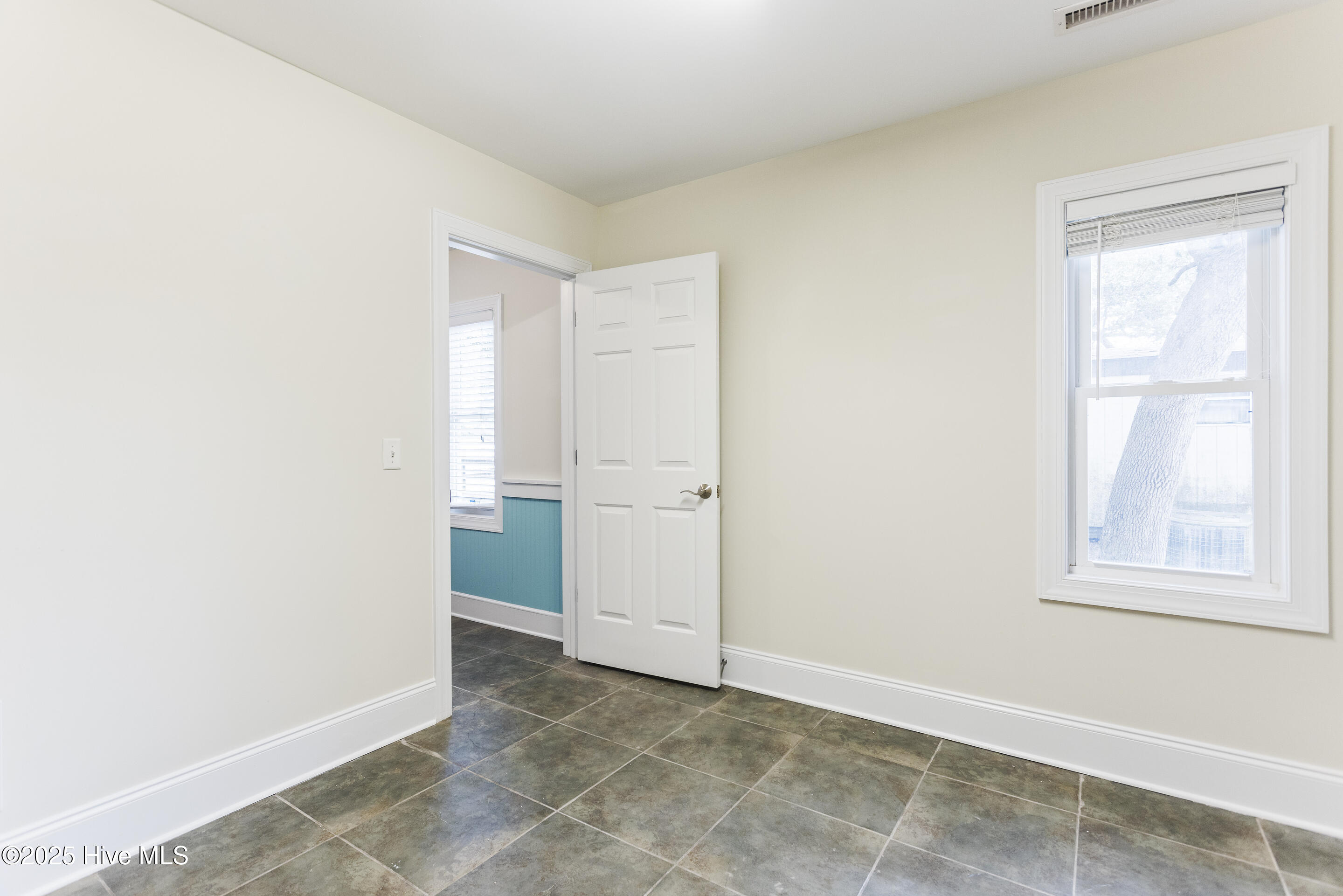 2803 Eleanor Street Property Photo 44