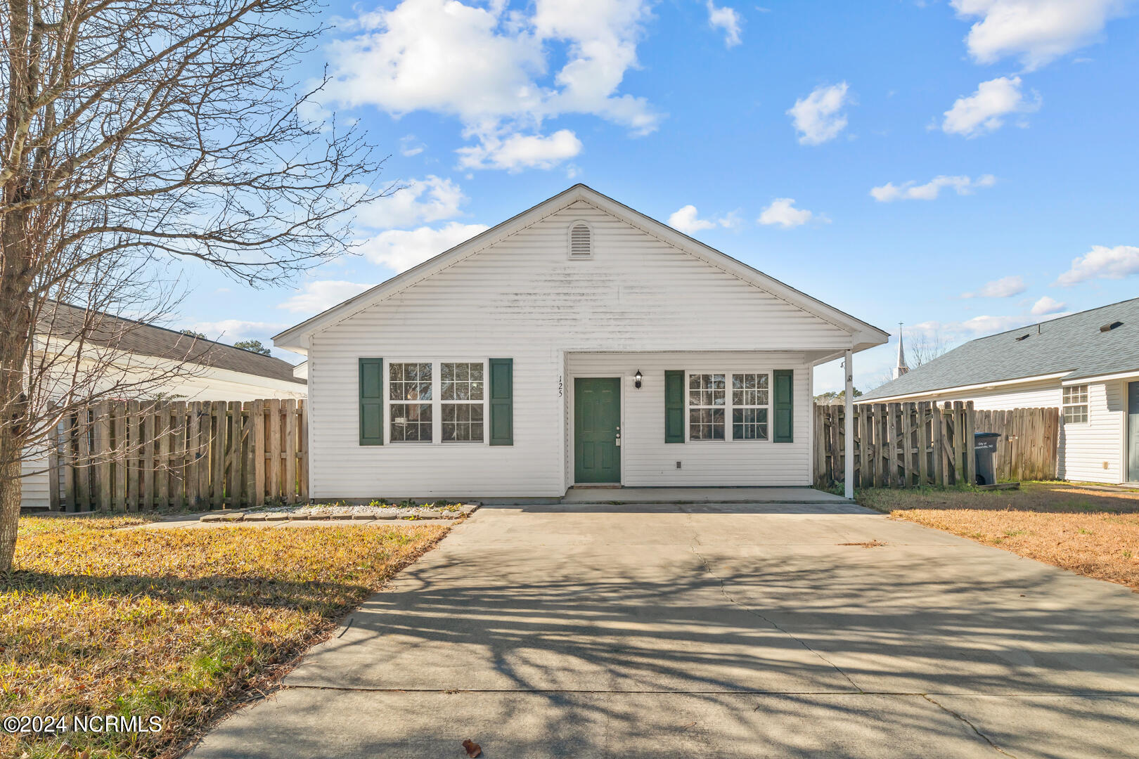 125 Sanders Street Property Photo 1