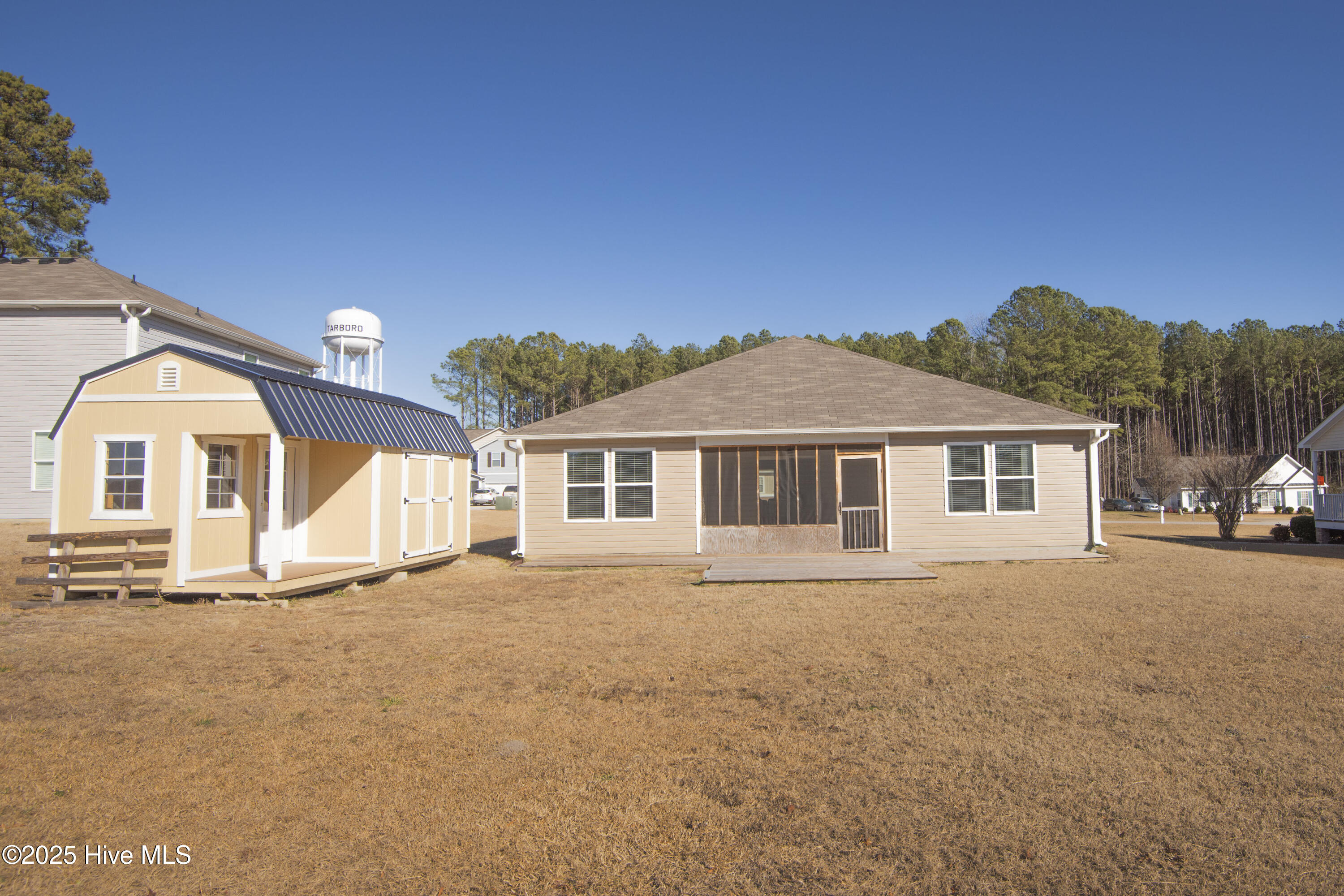 102 Zachary Lane Property Photo 2