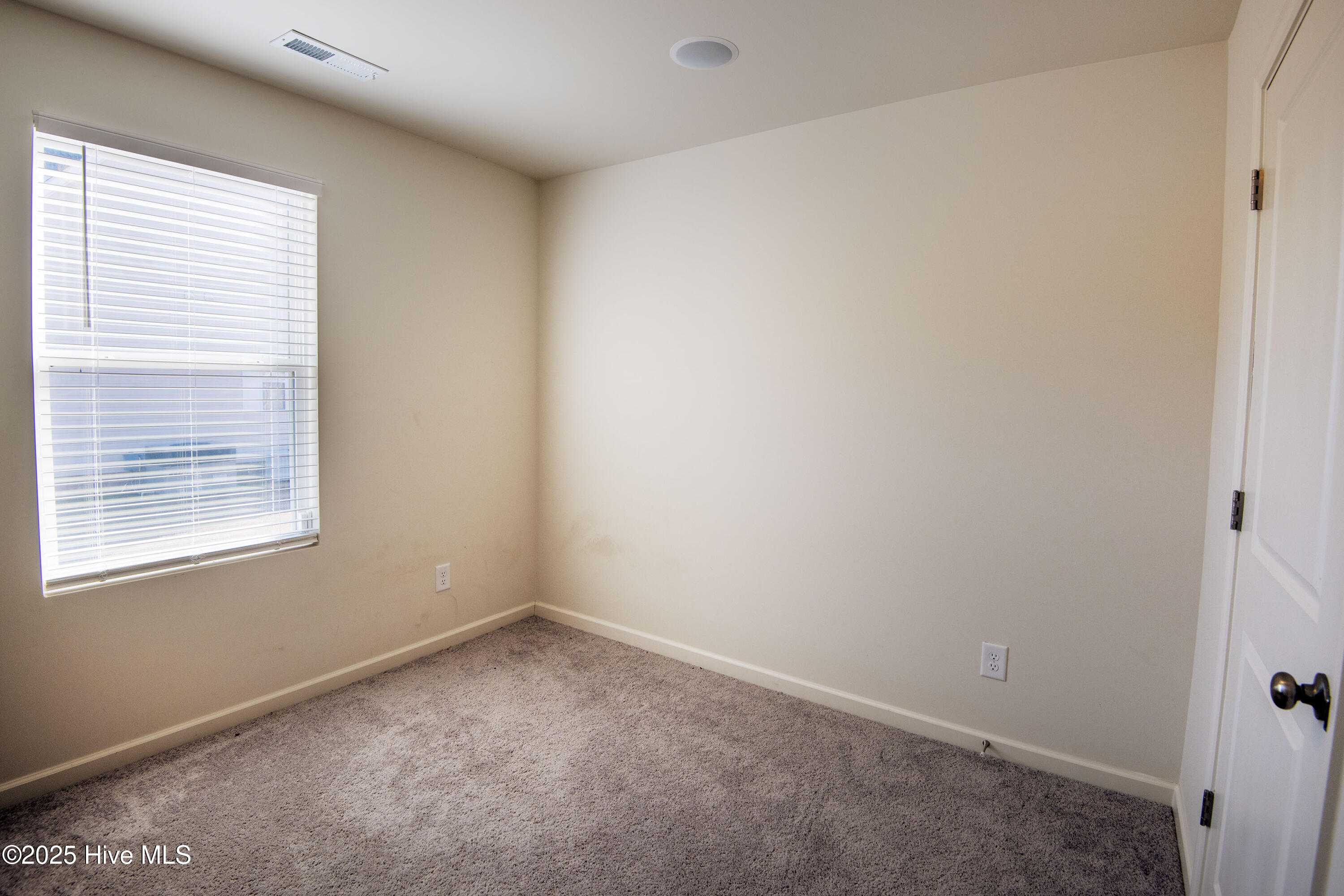 102 Zachary Lane Property Photo 27