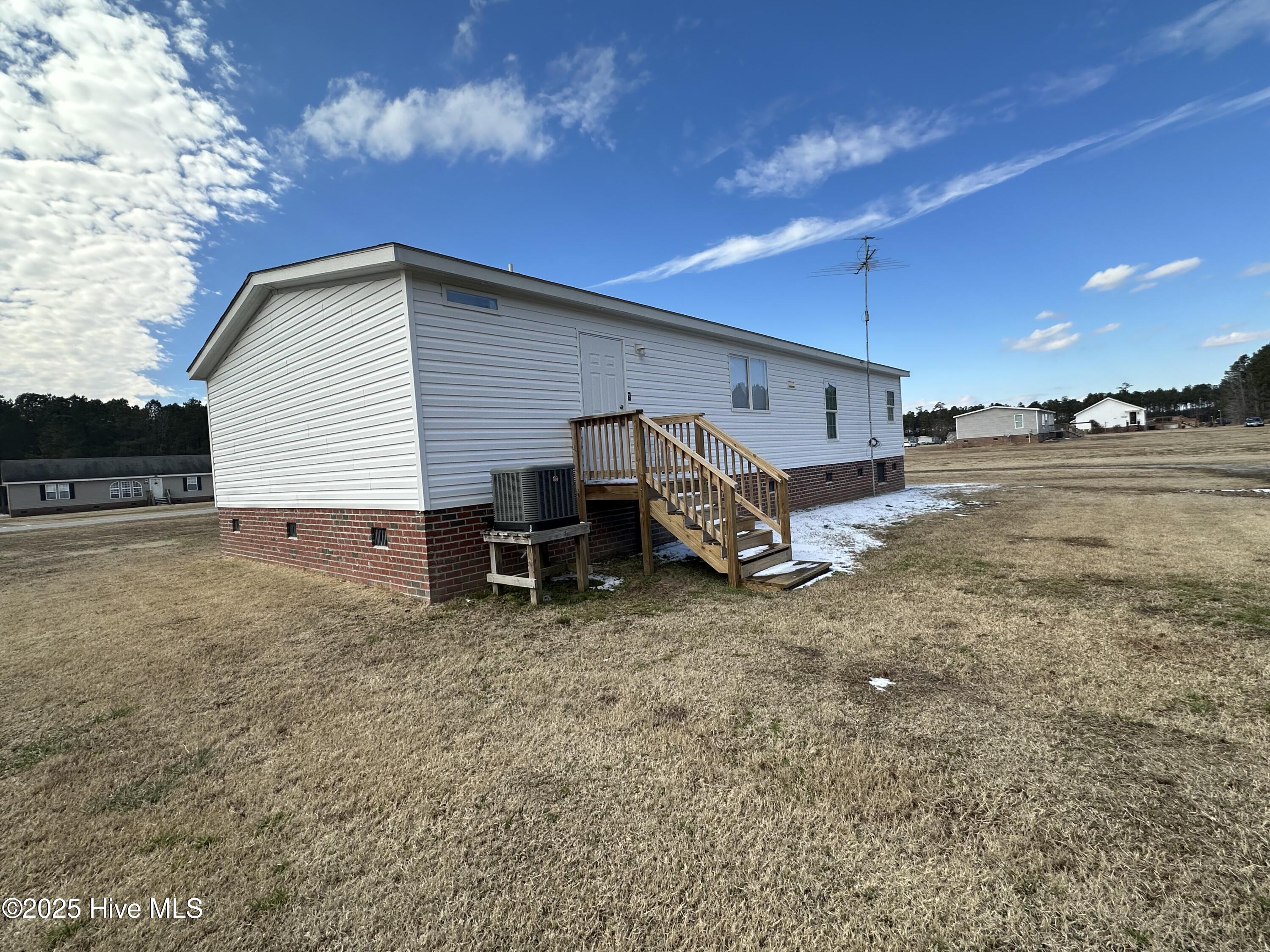 148 Bowles Place Drive Property Photo 4