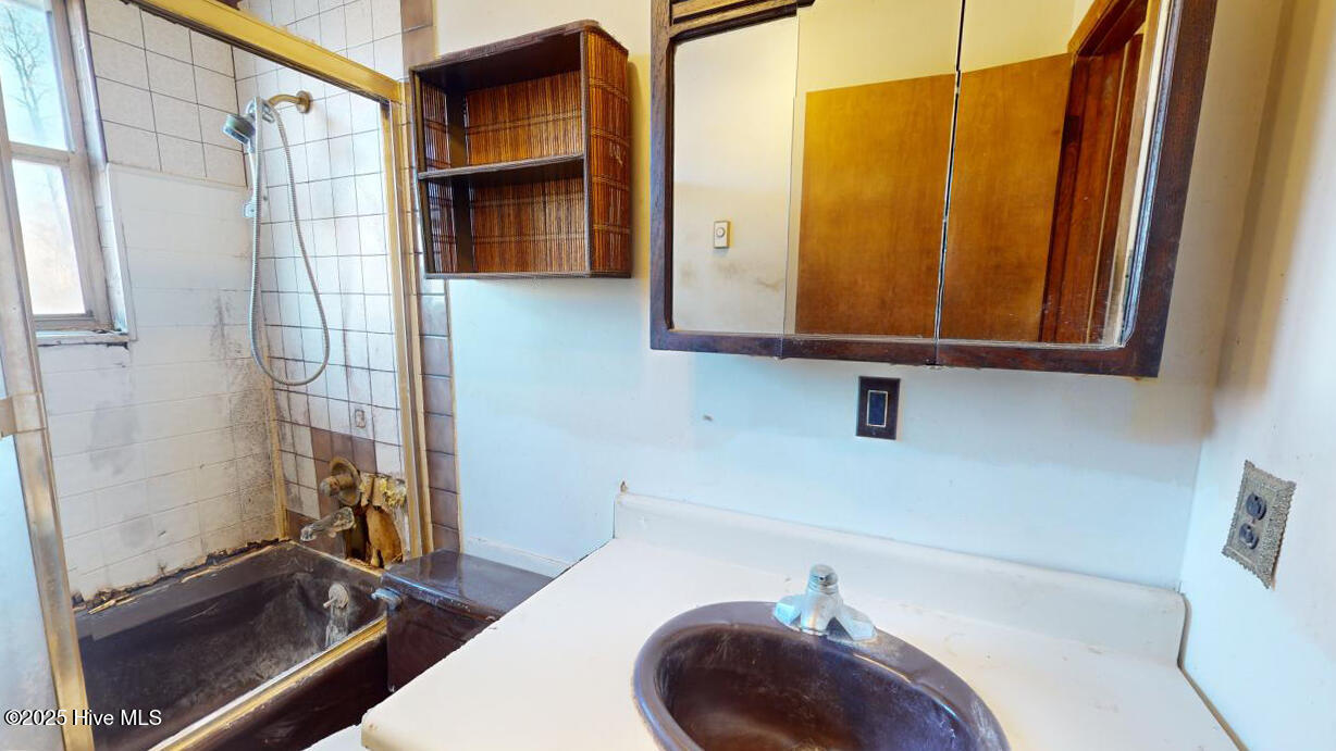 111 Drumm Street Property Photo 26