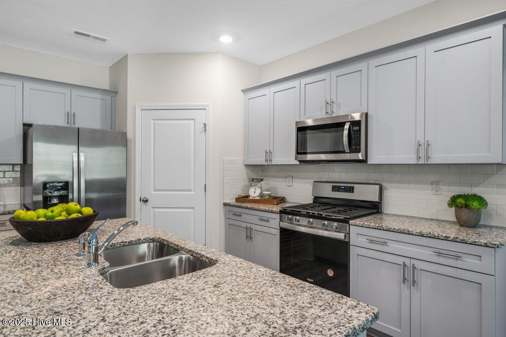 208 Hartfield Avenue Property Photo 11