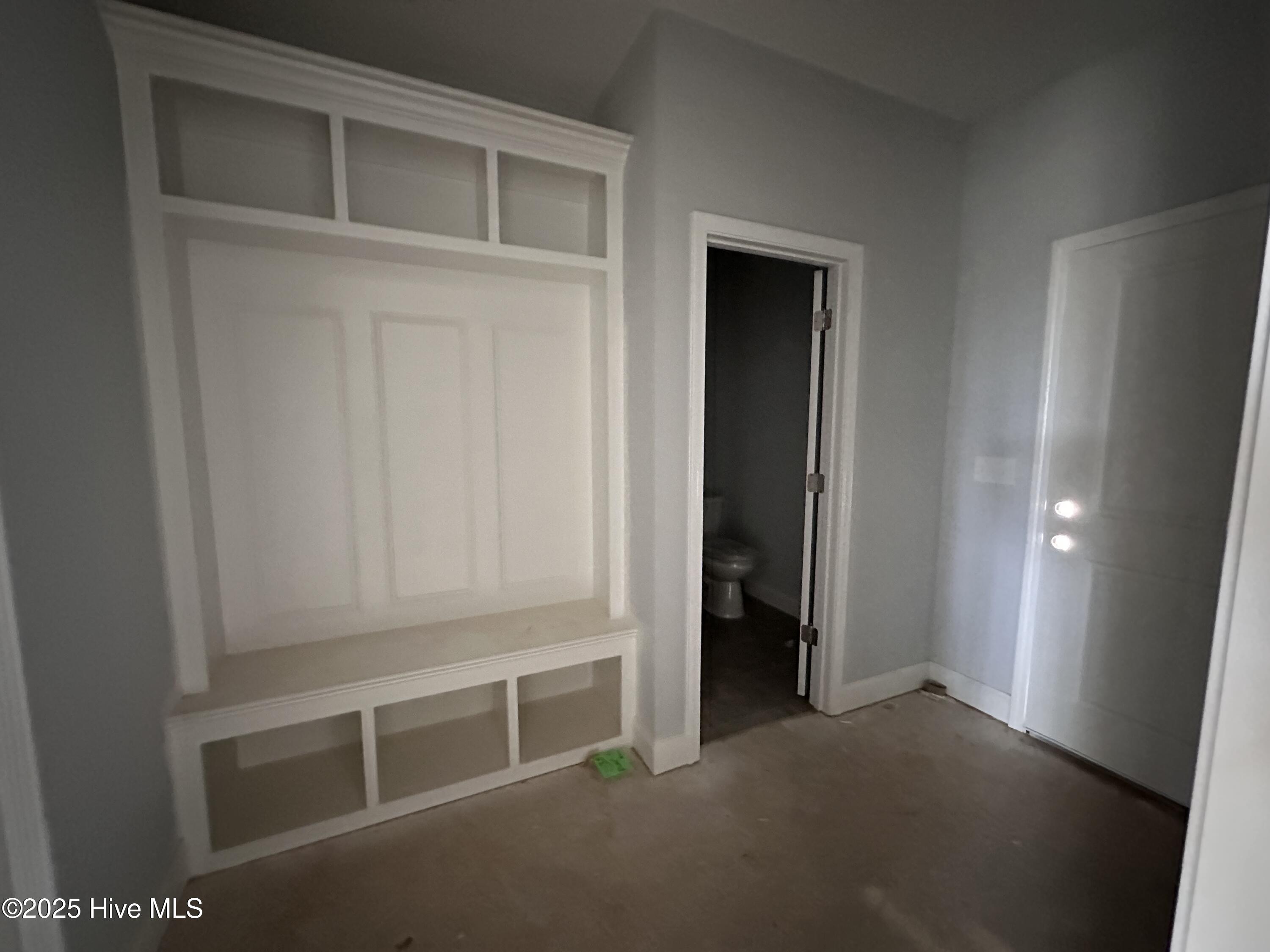 98 Laramie Lane Property Photo 6