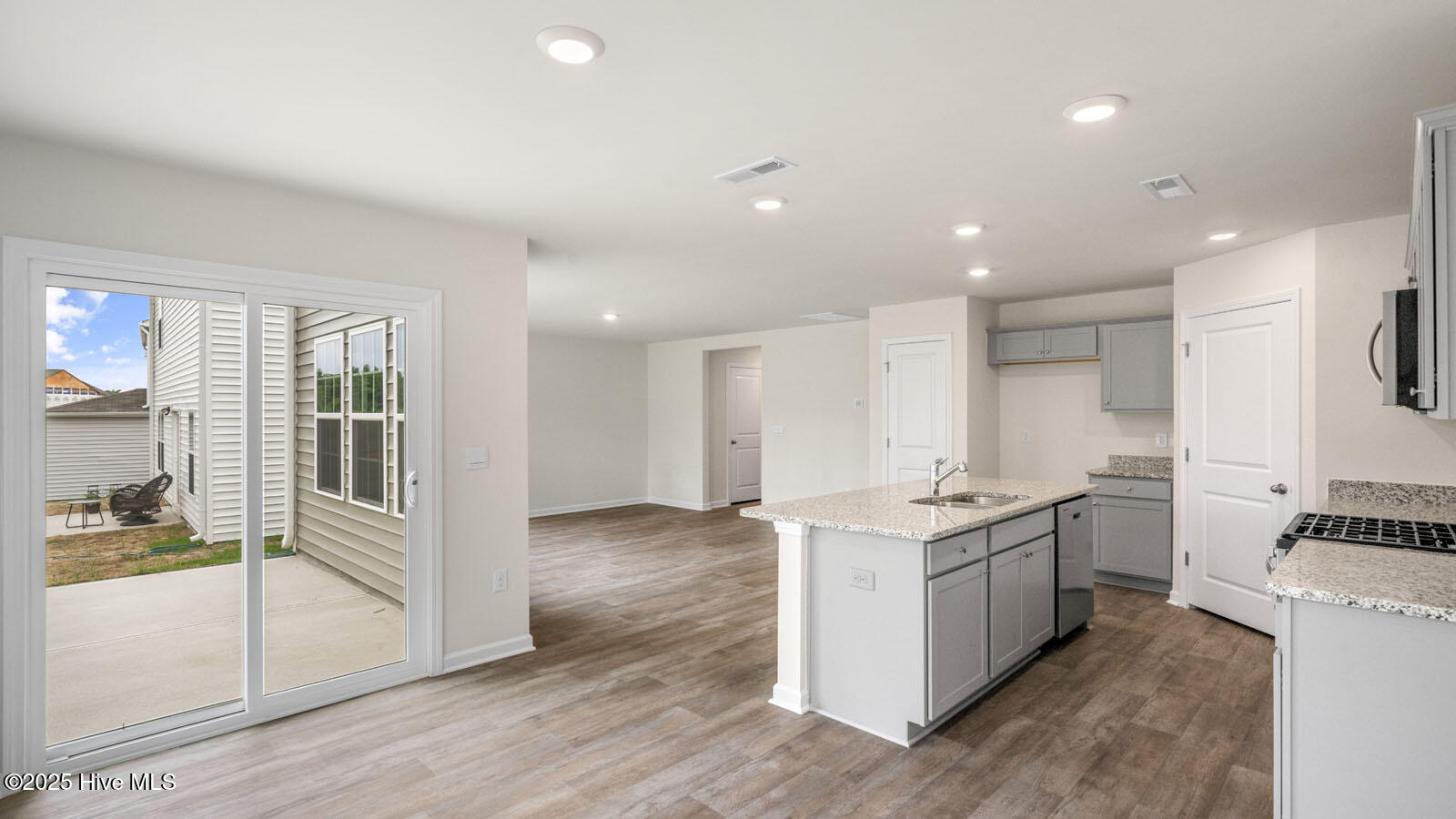 433 Citron Street Property Photo 13