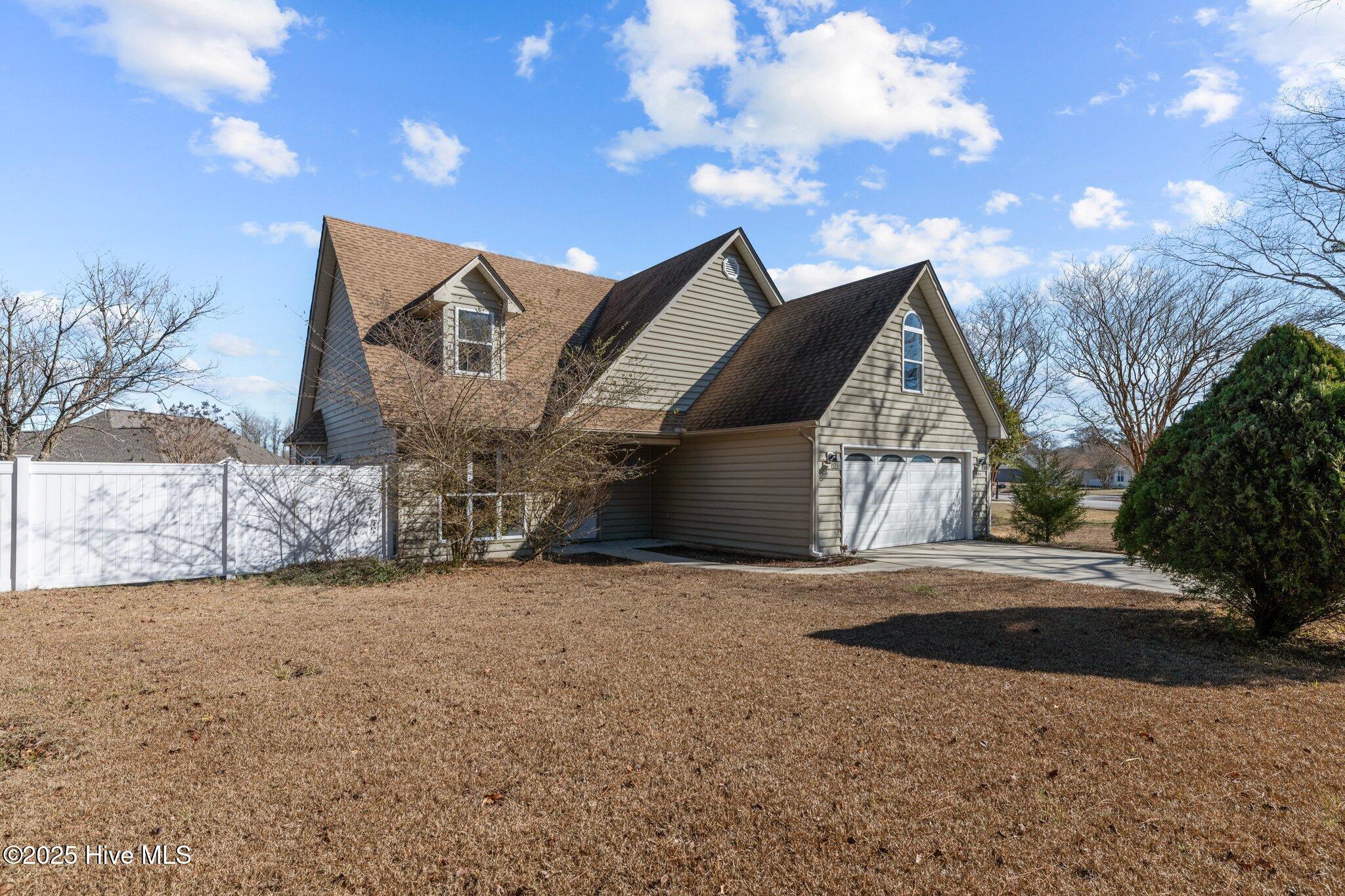 501 Red Fox Court Property Photo