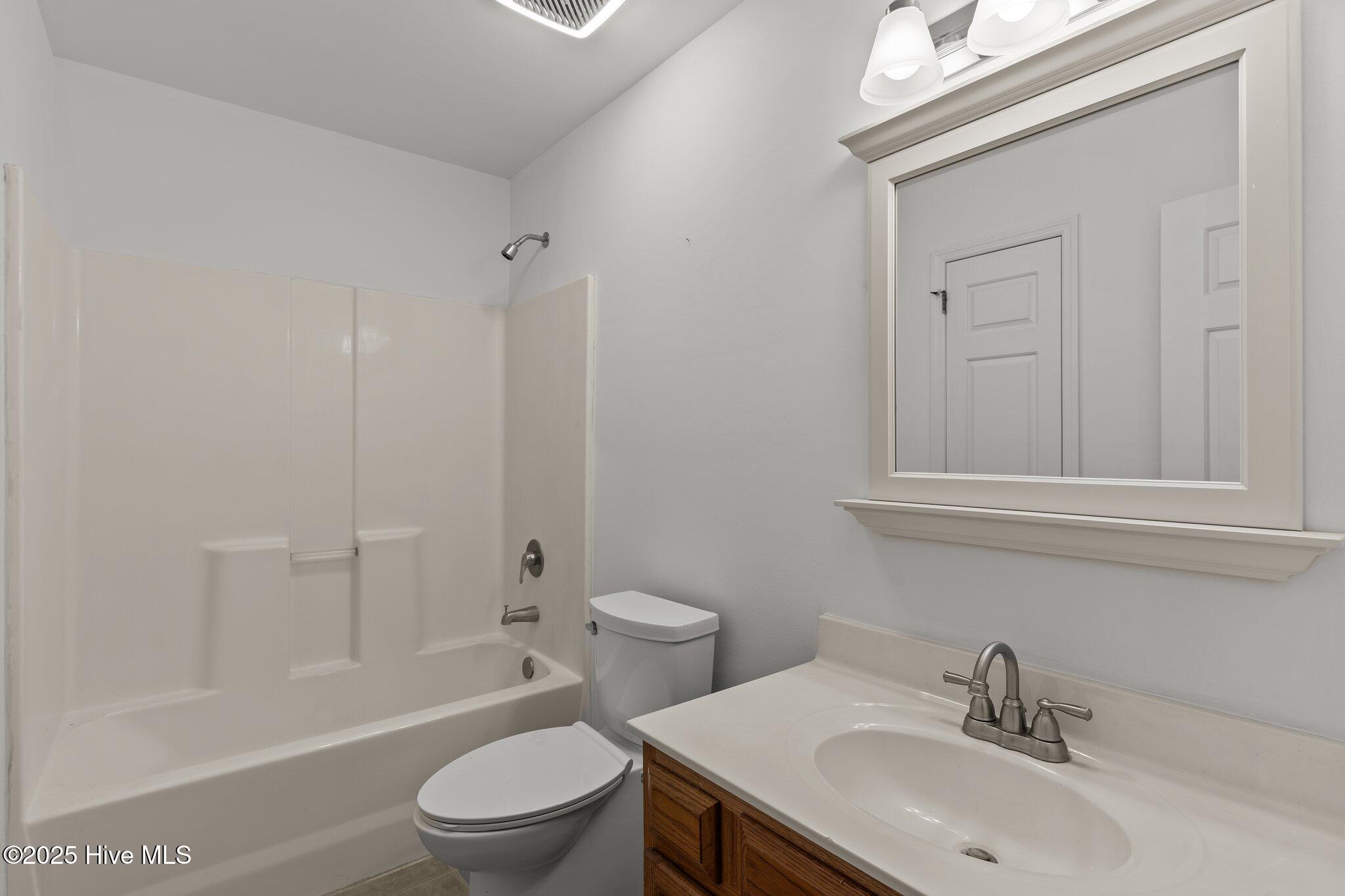 925 General Whiting Boulevard Property Photo 17