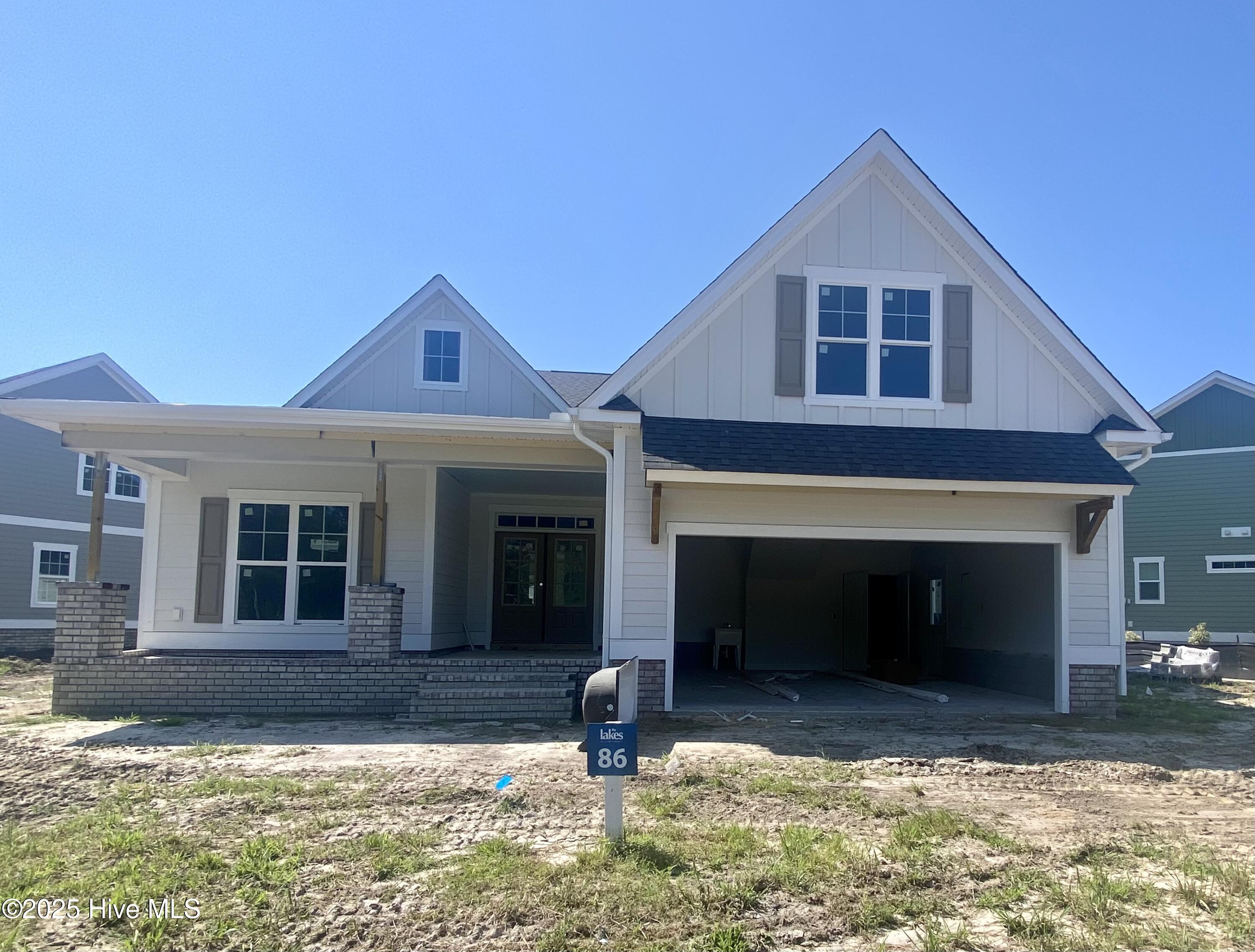 3377 Island Lakes Drive Property Photo 1