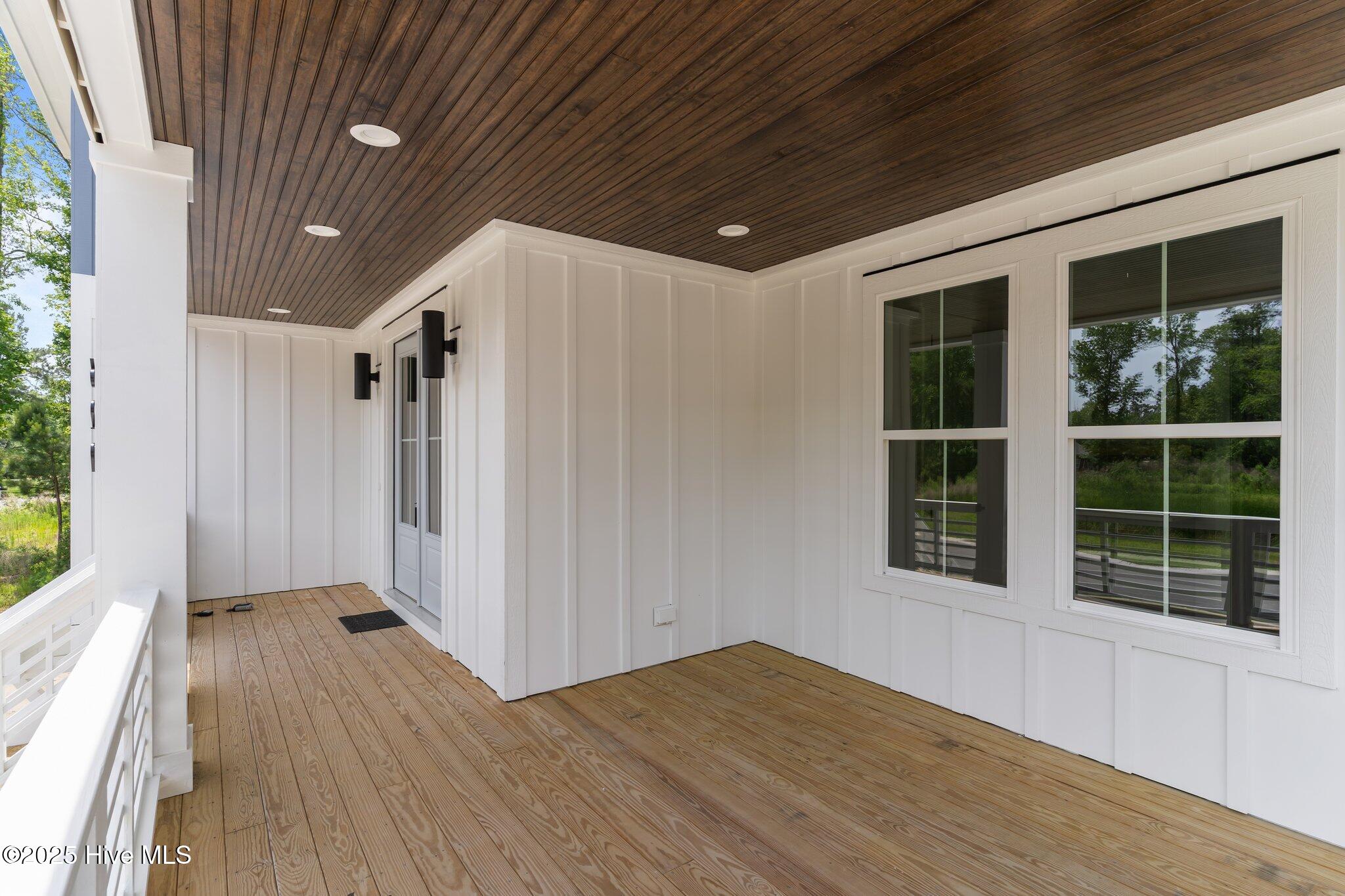 629 Vale Drive Property Photo 8