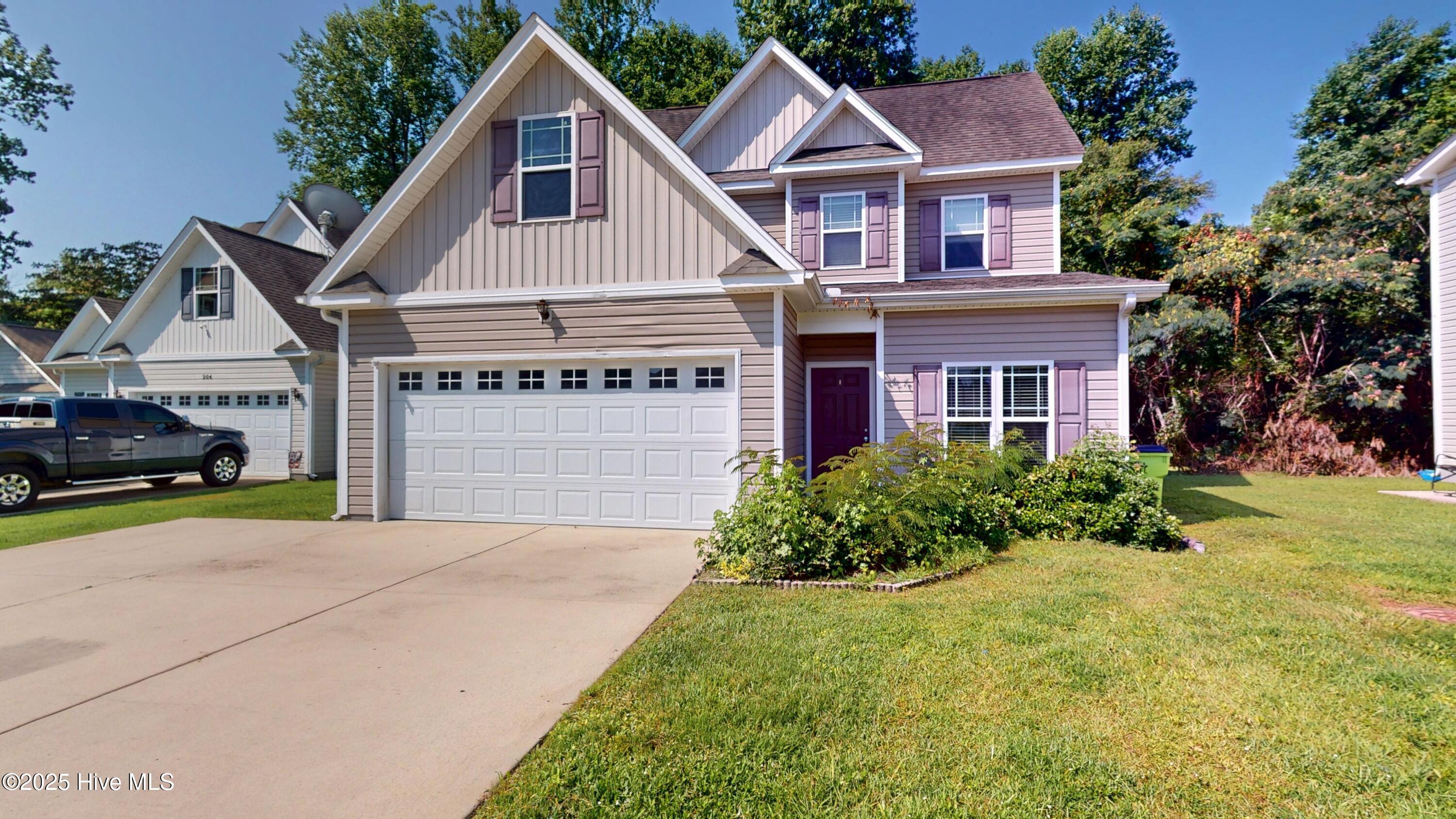 202 Red Shoulder Lane Property Photo 2