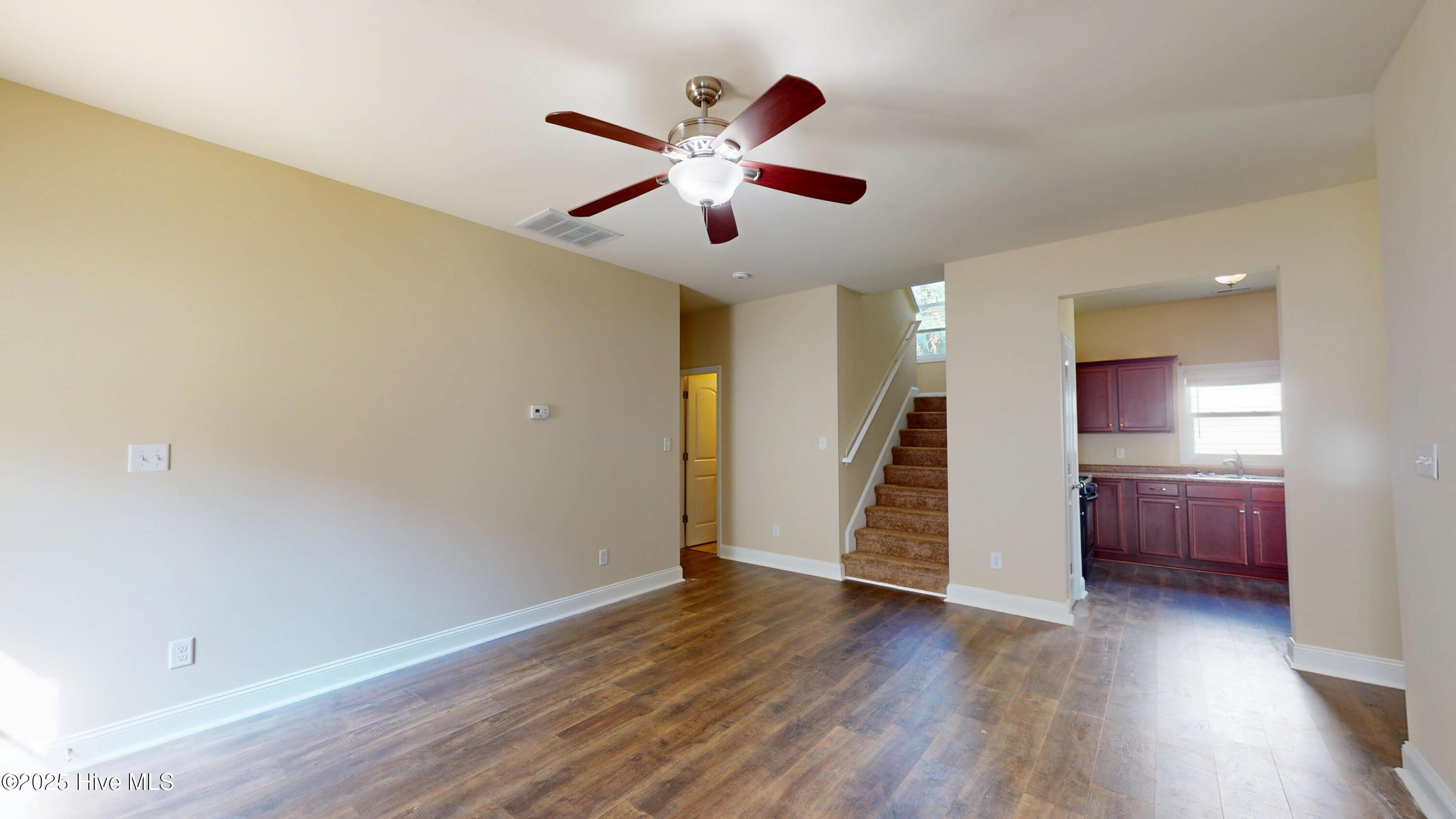 202 Red Shoulder Lane Property Photo 9
