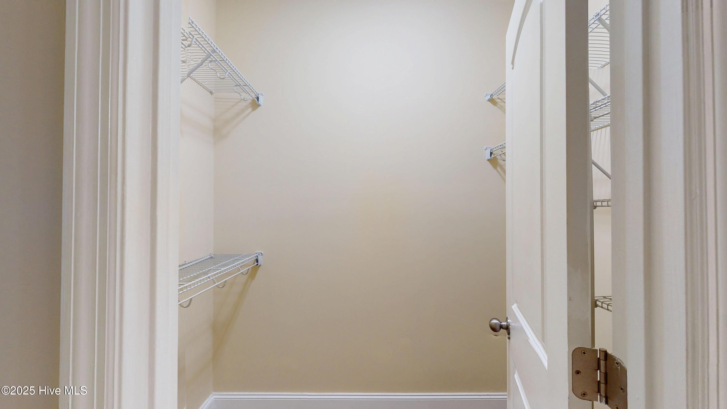 202 Red Shoulder Lane Property Photo 11