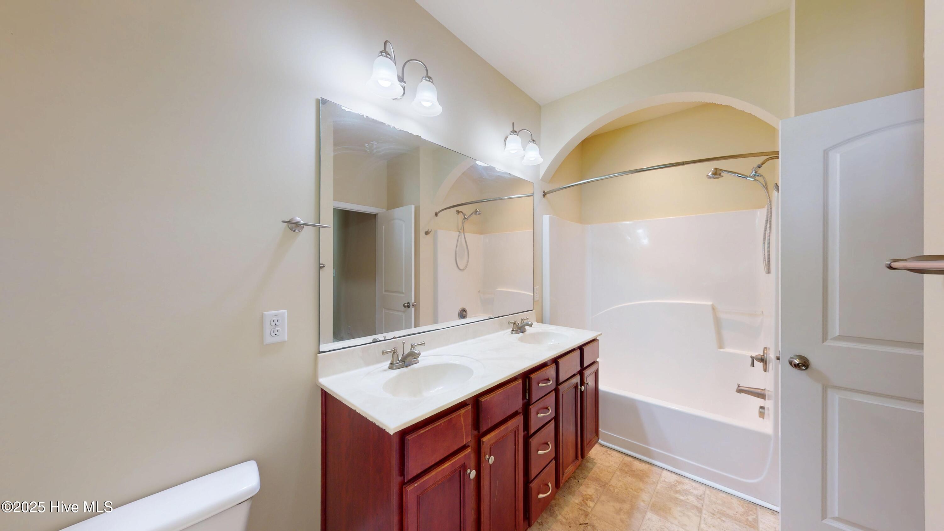 202 Red Shoulder Lane Property Photo 14