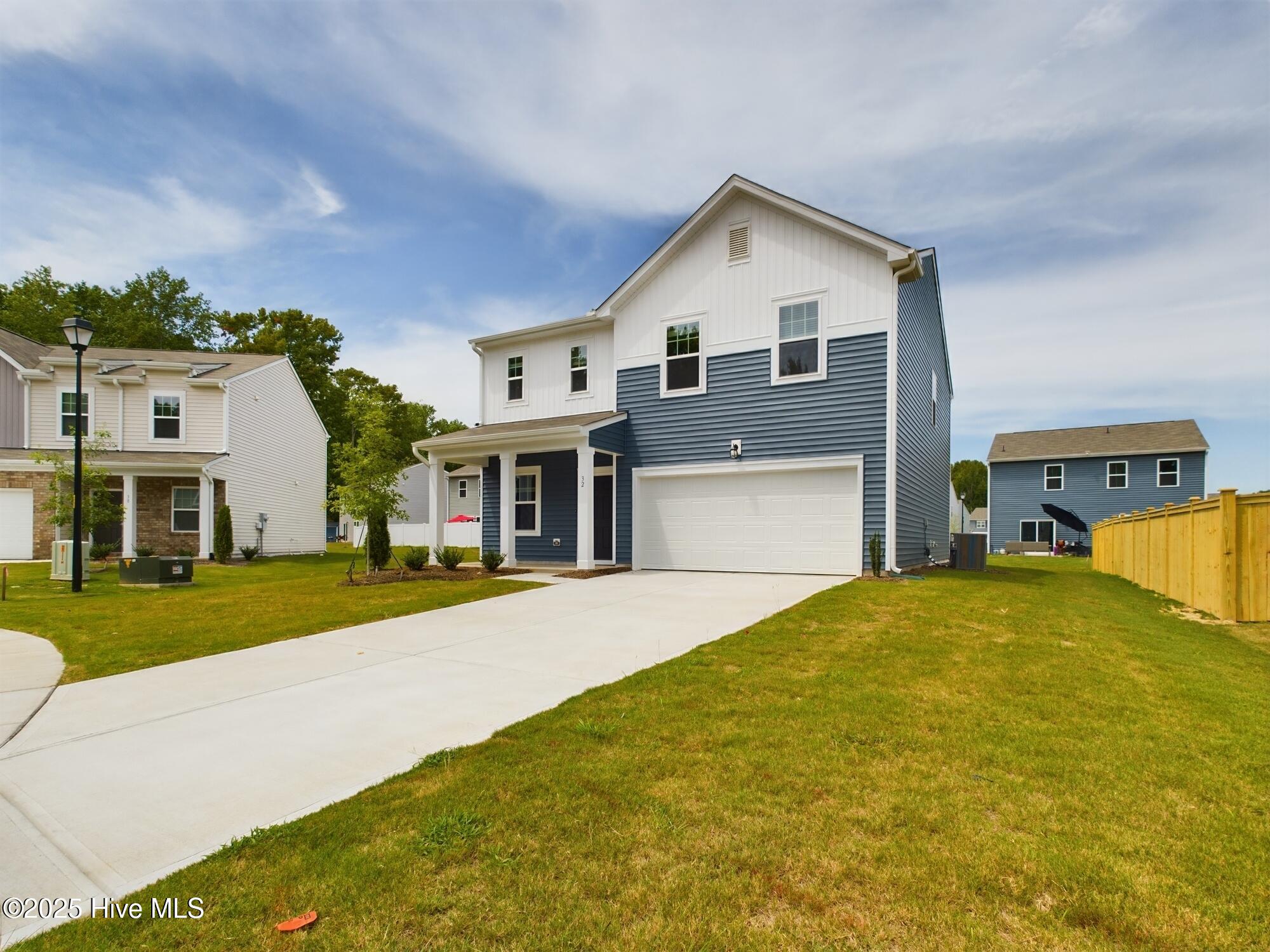 32 Moss Oaks Court Property Photo 4