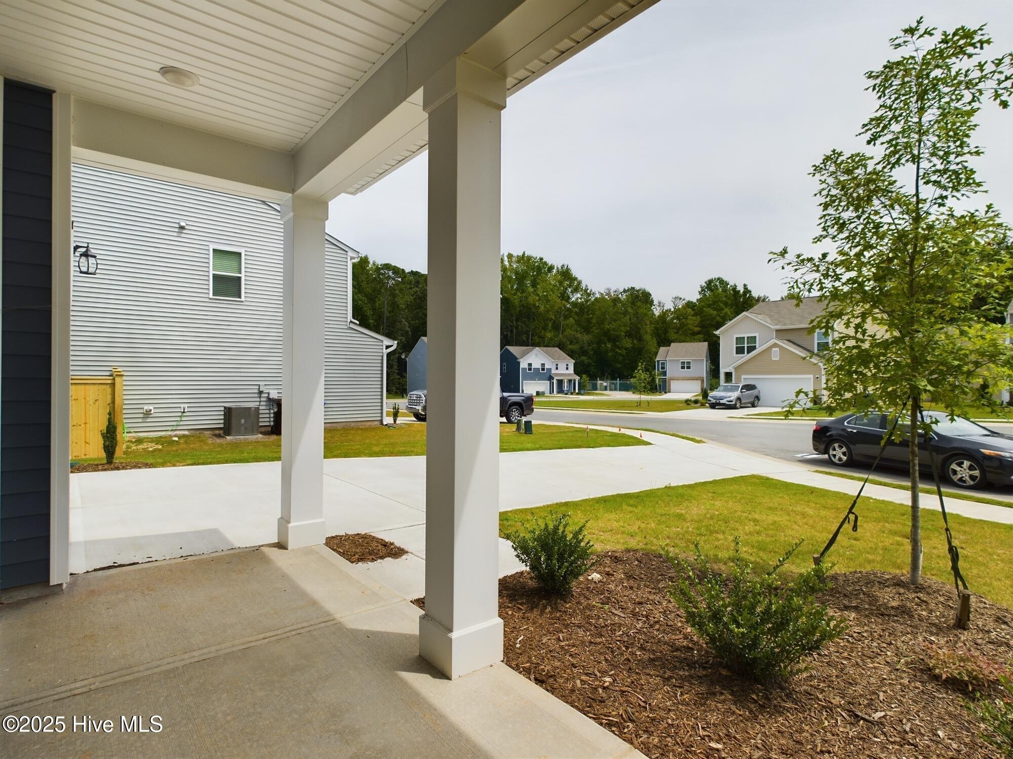 32 Moss Oaks Court Property Photo 7