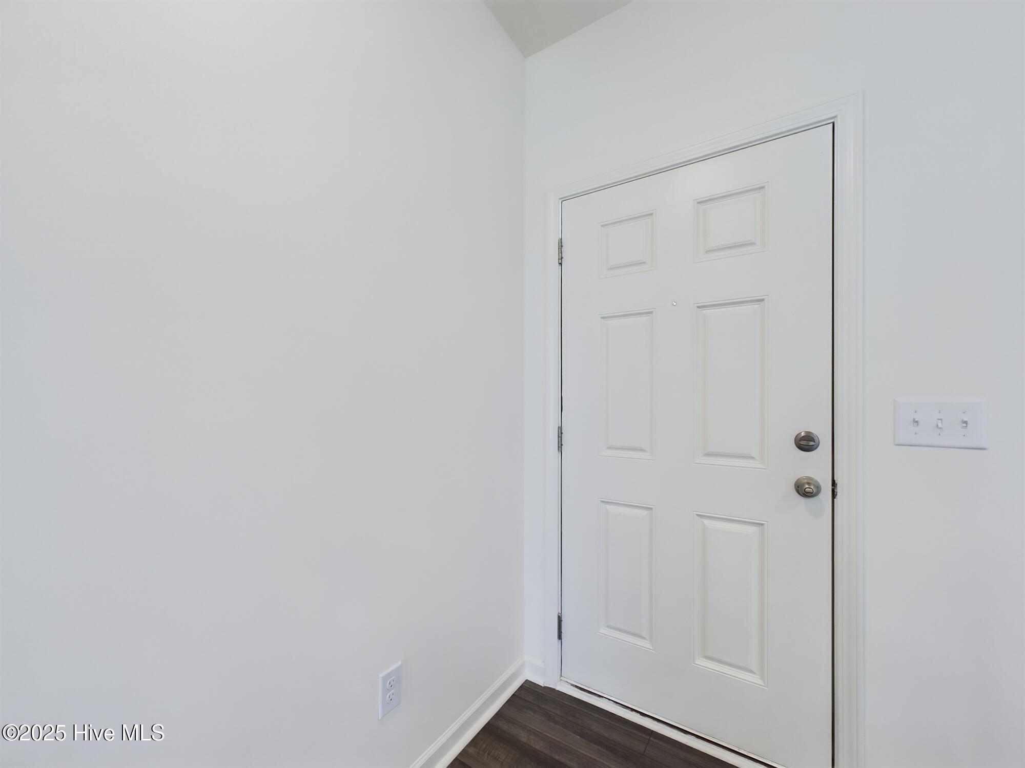 32 Moss Oaks Court Property Photo 10