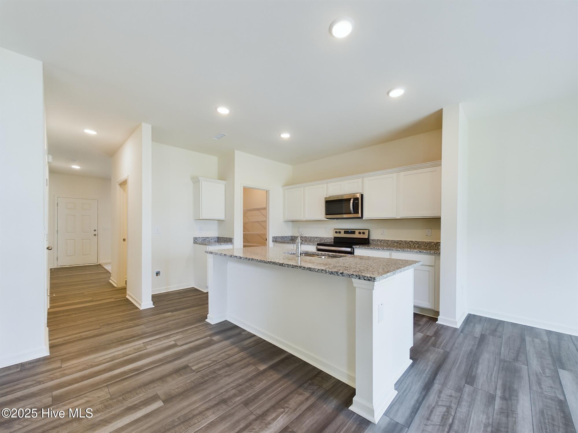 32 Moss Oaks Court Property Photo 17