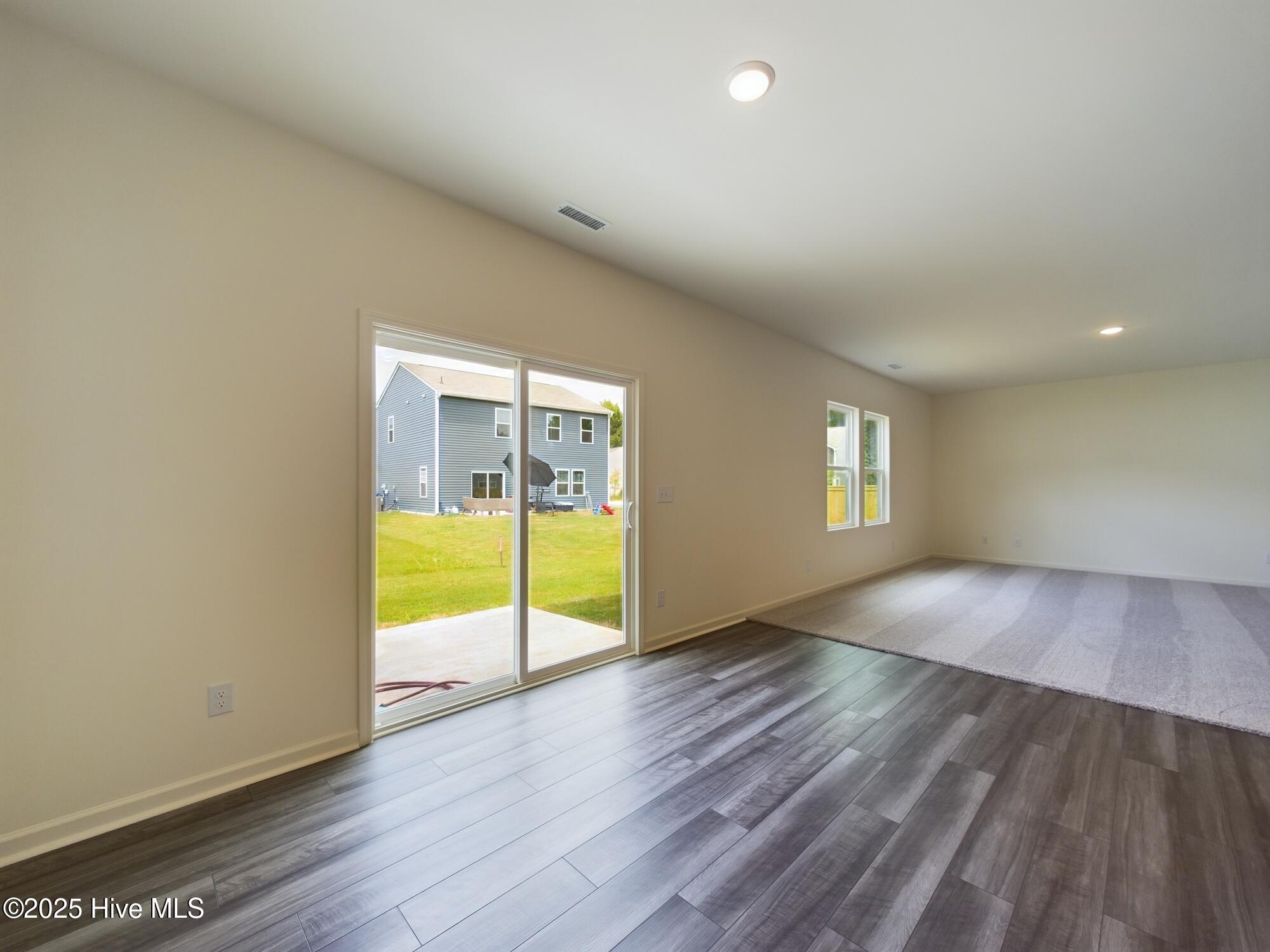 32 Moss Oaks Court Property Photo 22