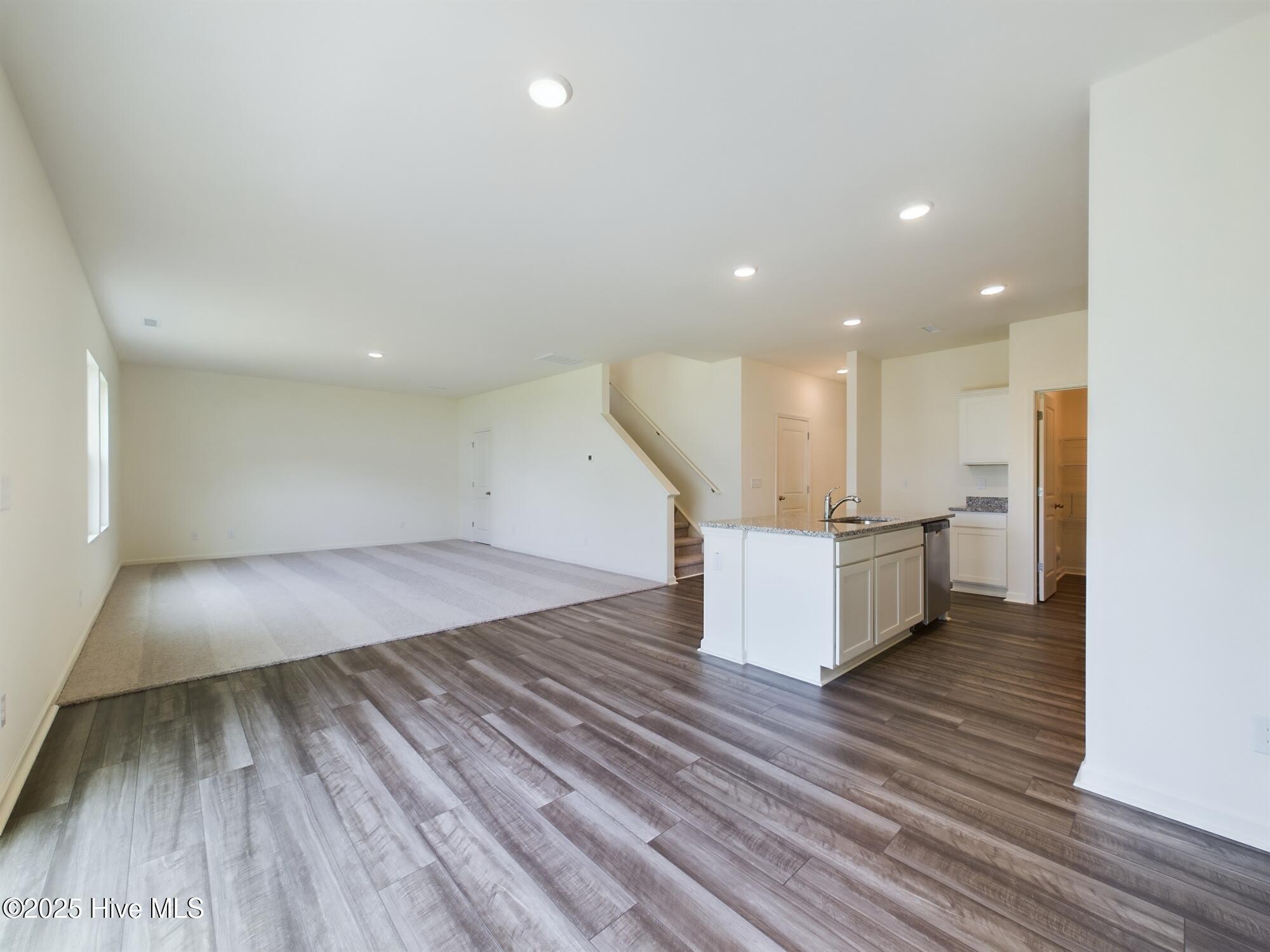 32 Moss Oaks Court Property Photo 23