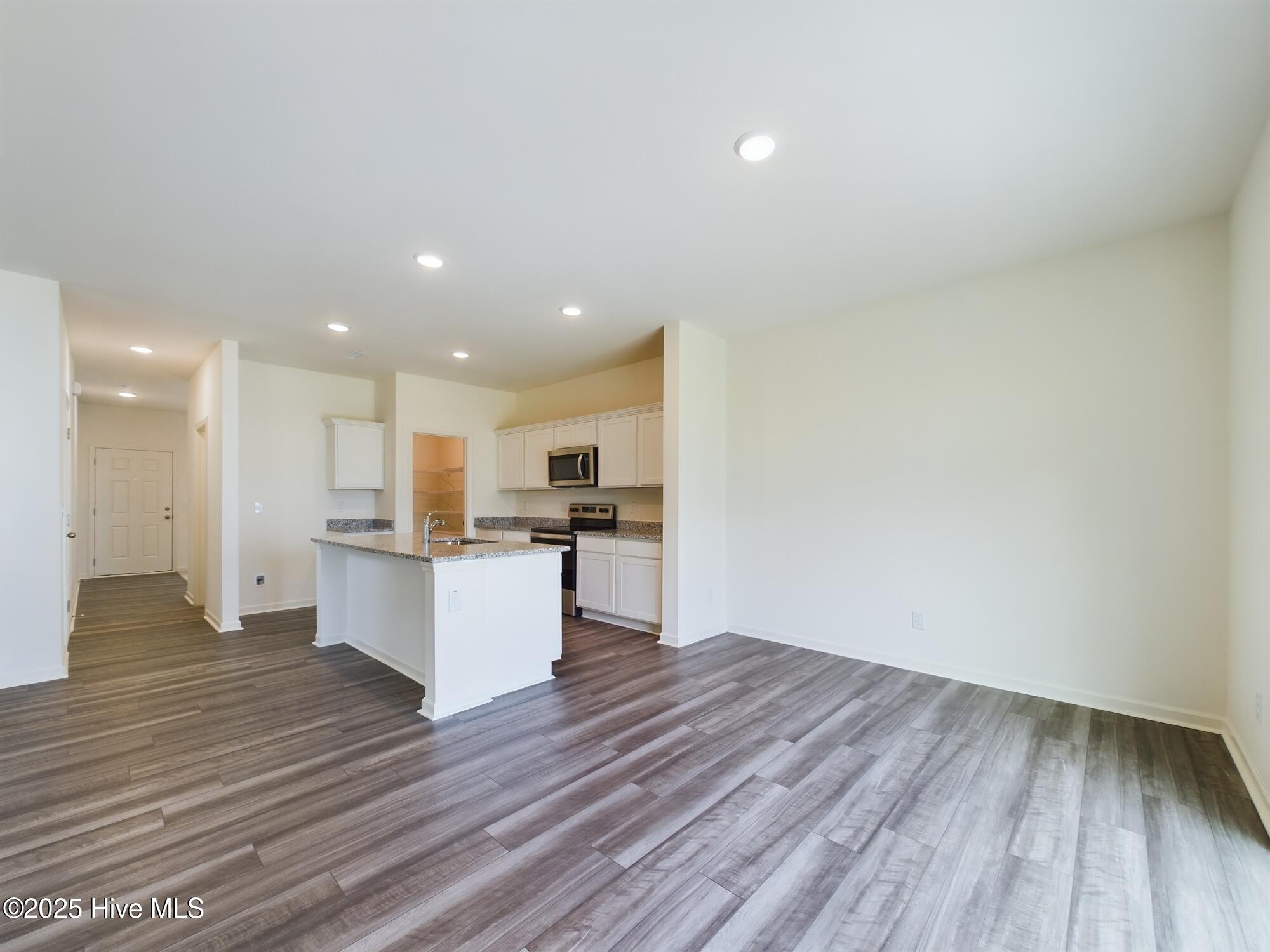 32 Moss Oaks Court Property Photo 24