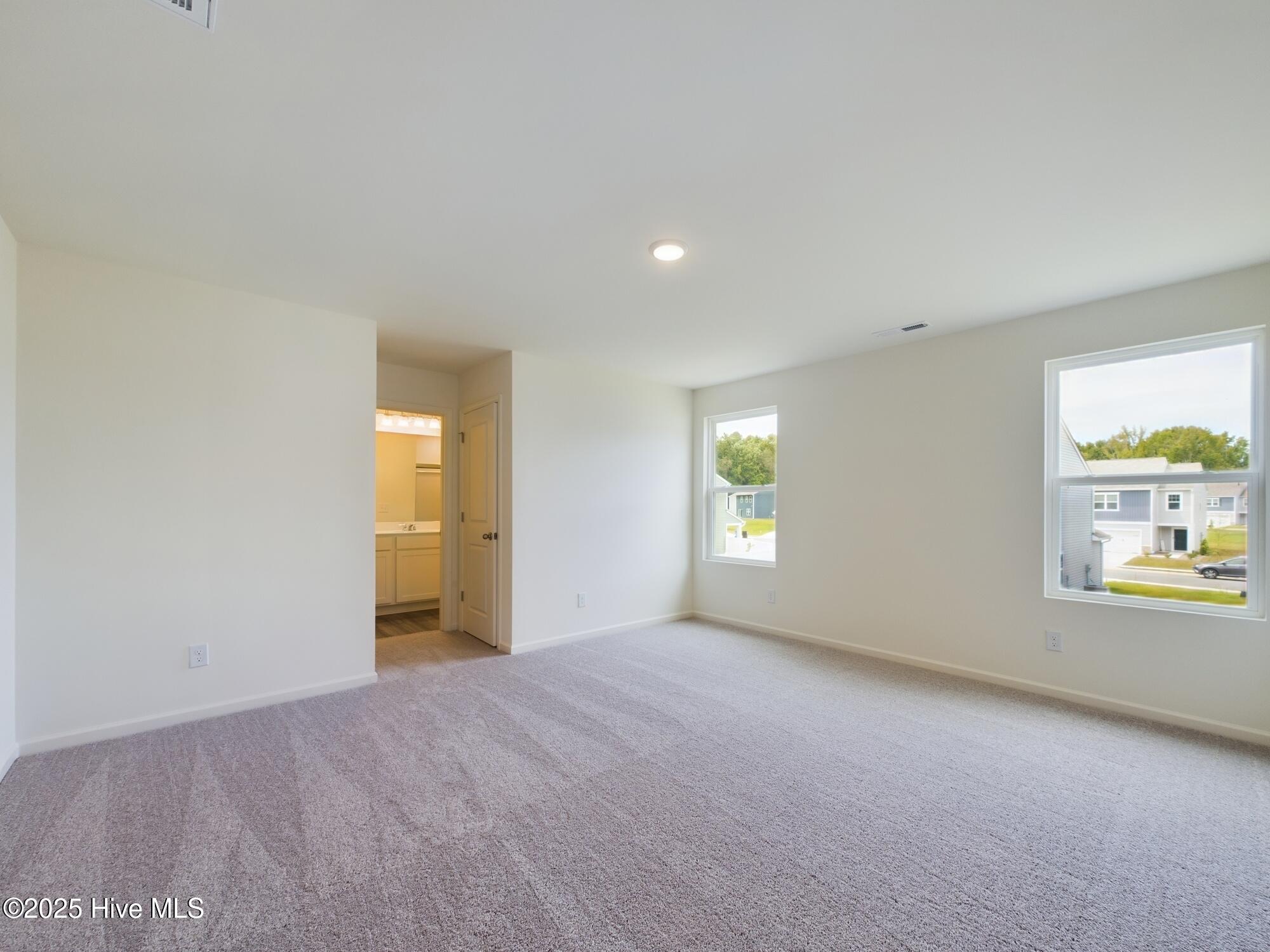 32 Moss Oaks Court Property Photo 32