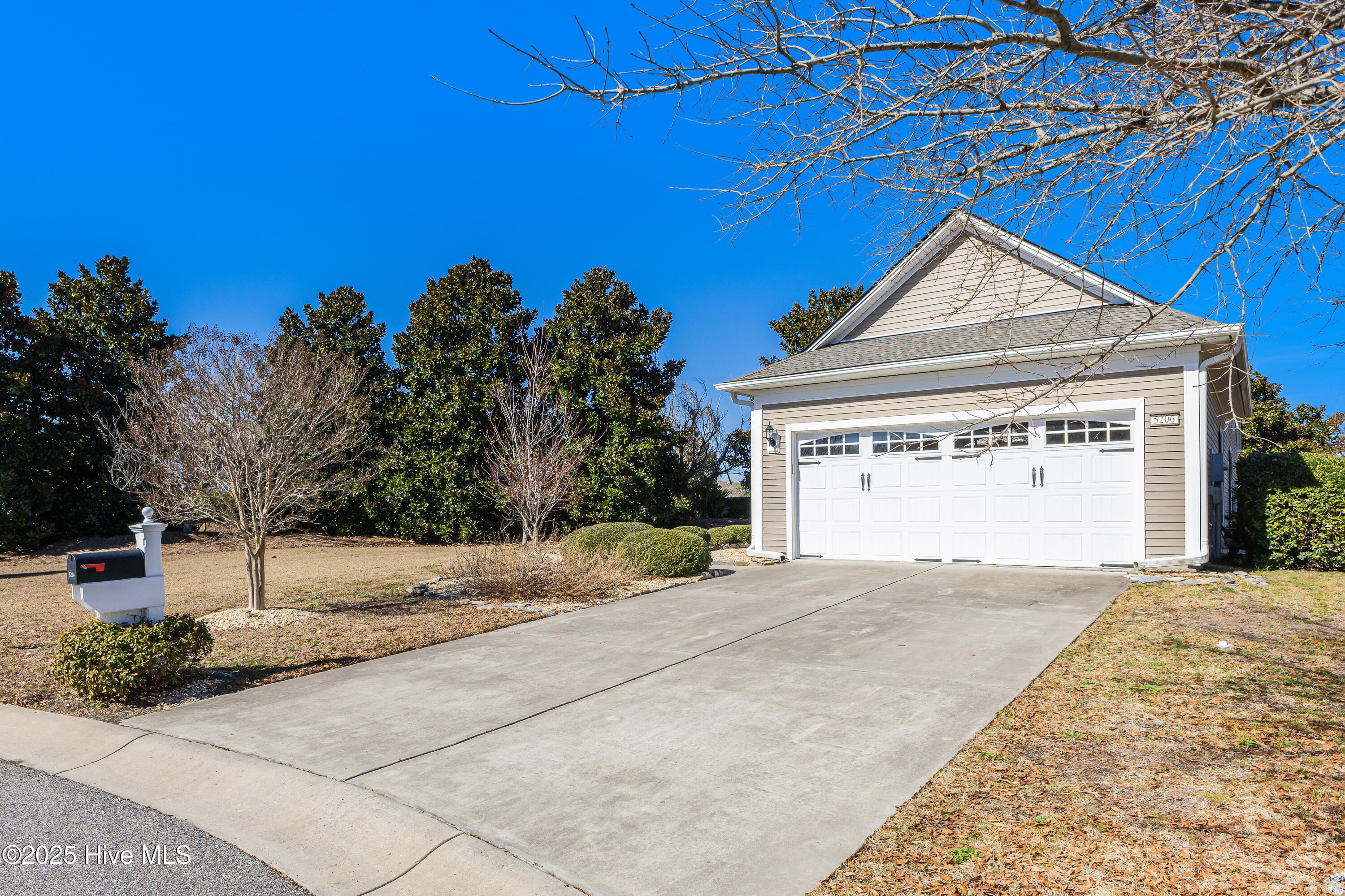5206 Flank Court Property Photo 2