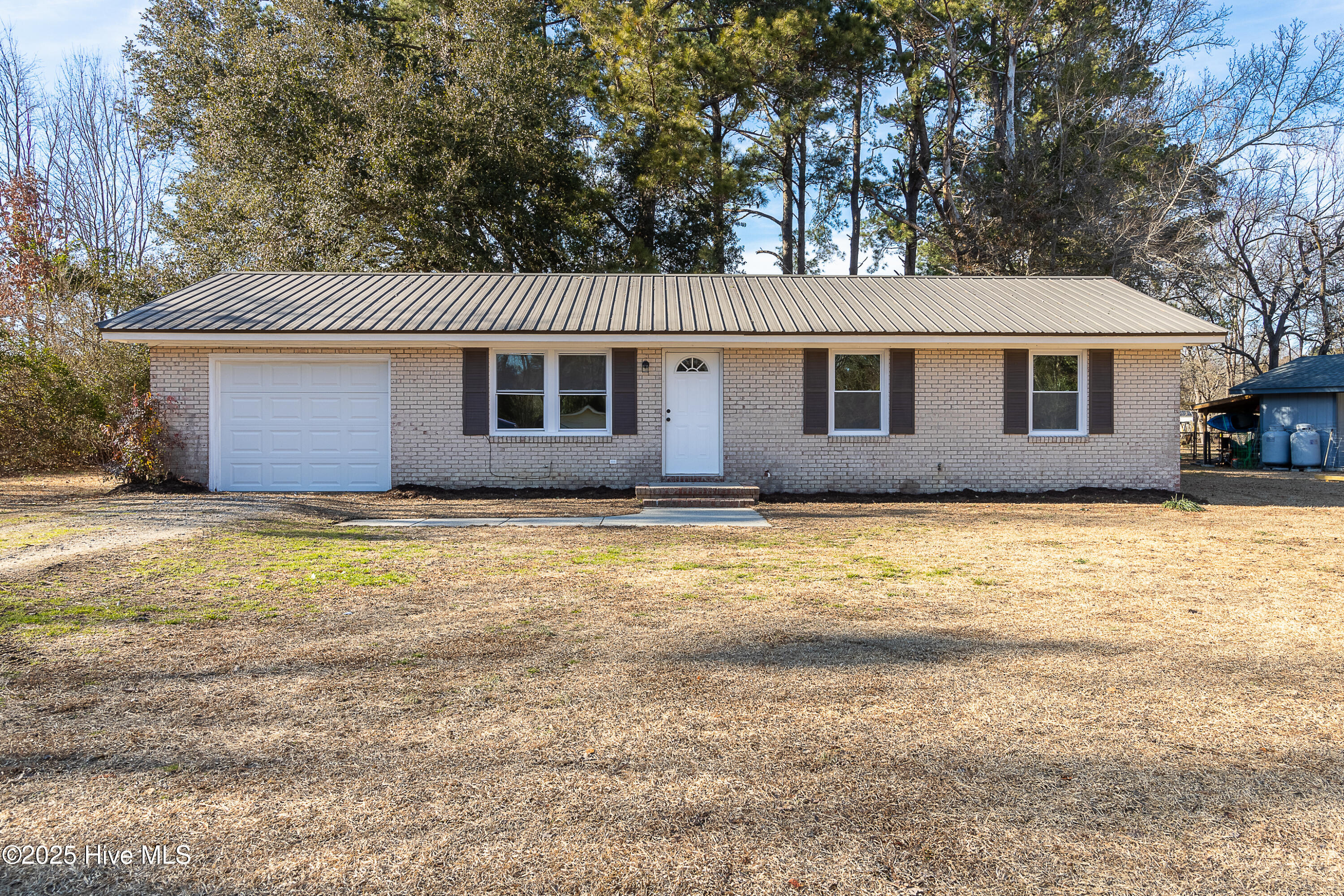 157 Gail Road Property Photo