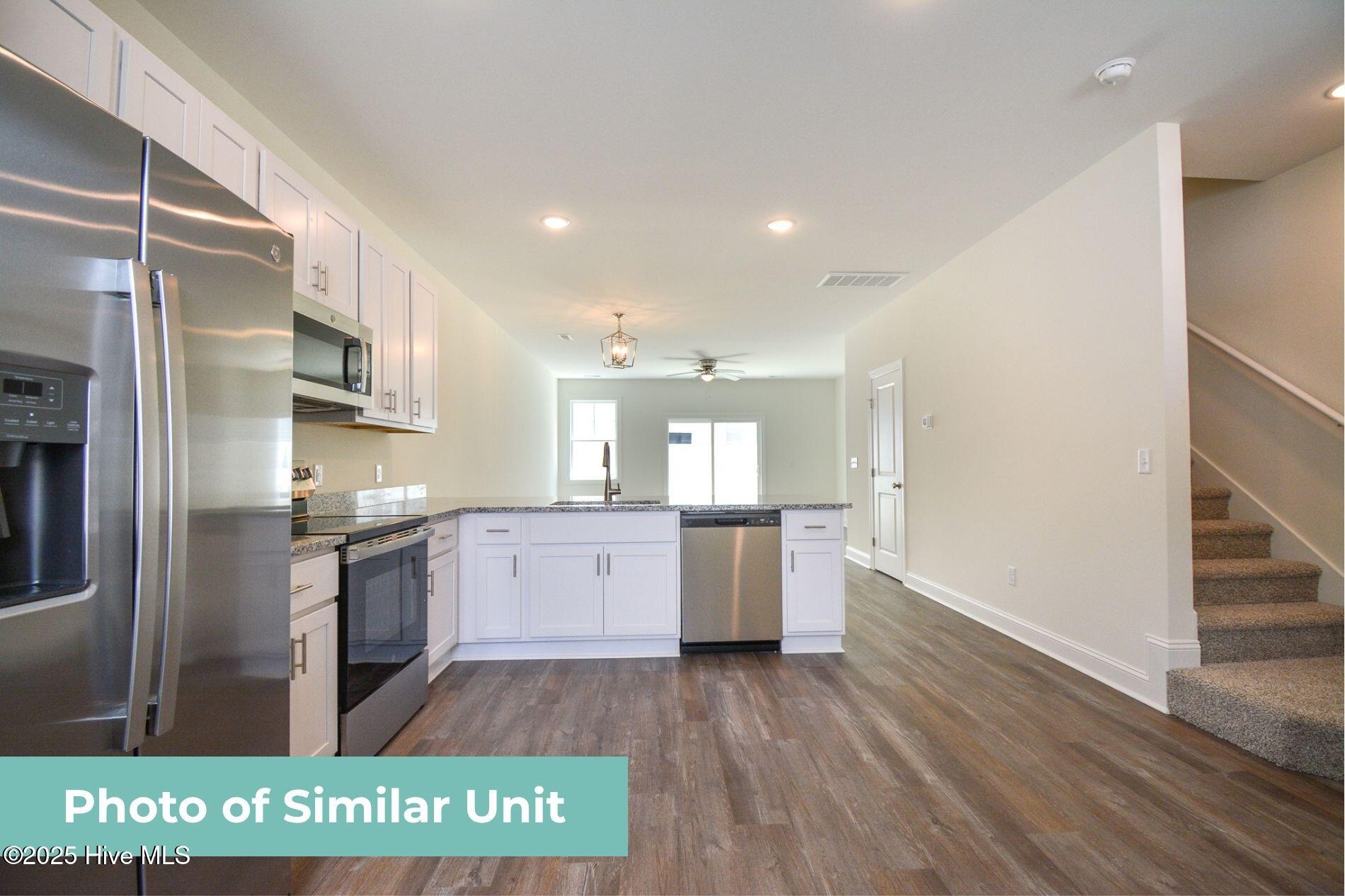 208 Sandy Cove Lane Property Photo 7
