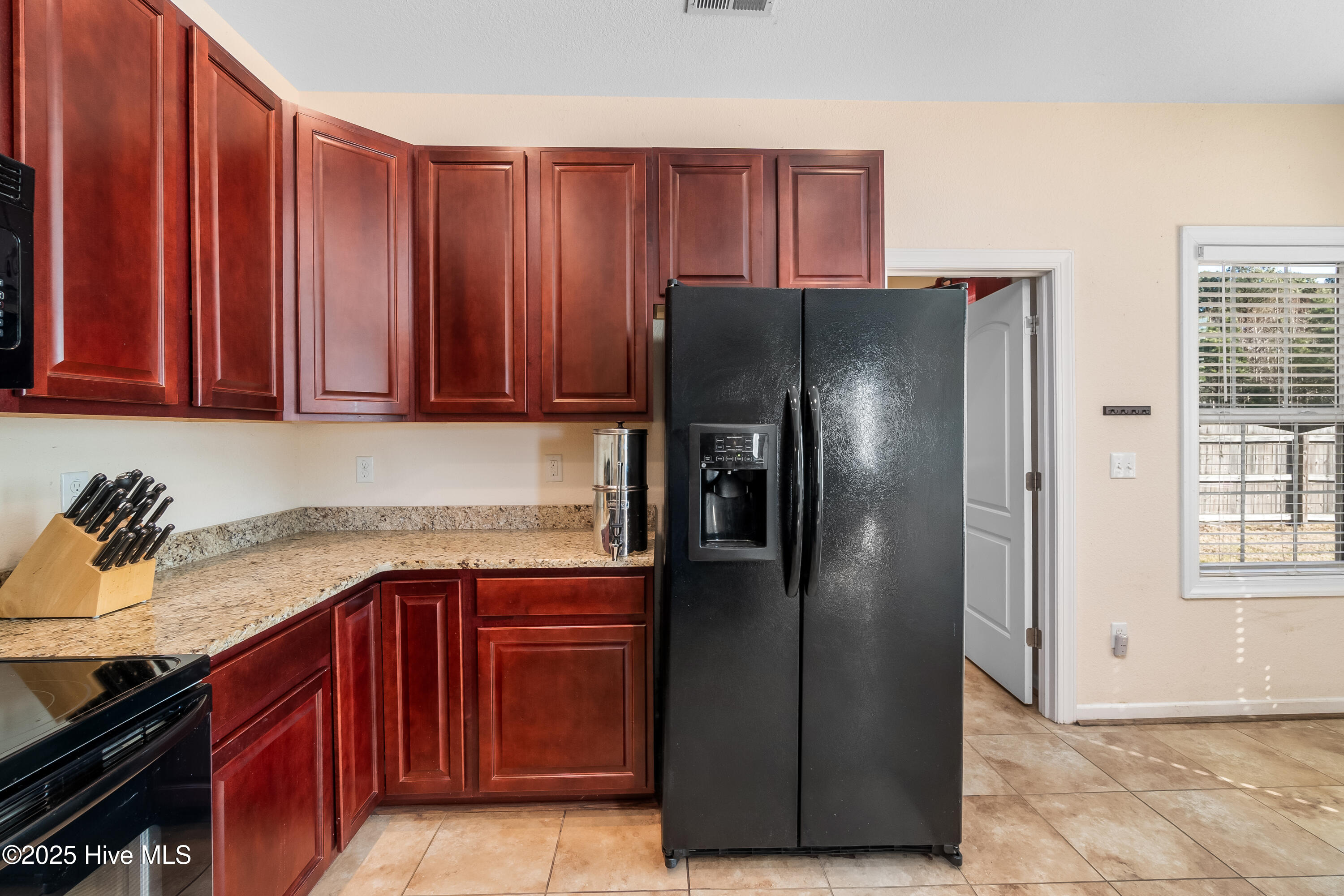 123 Laurel Woods Boulevard Property Photo 15