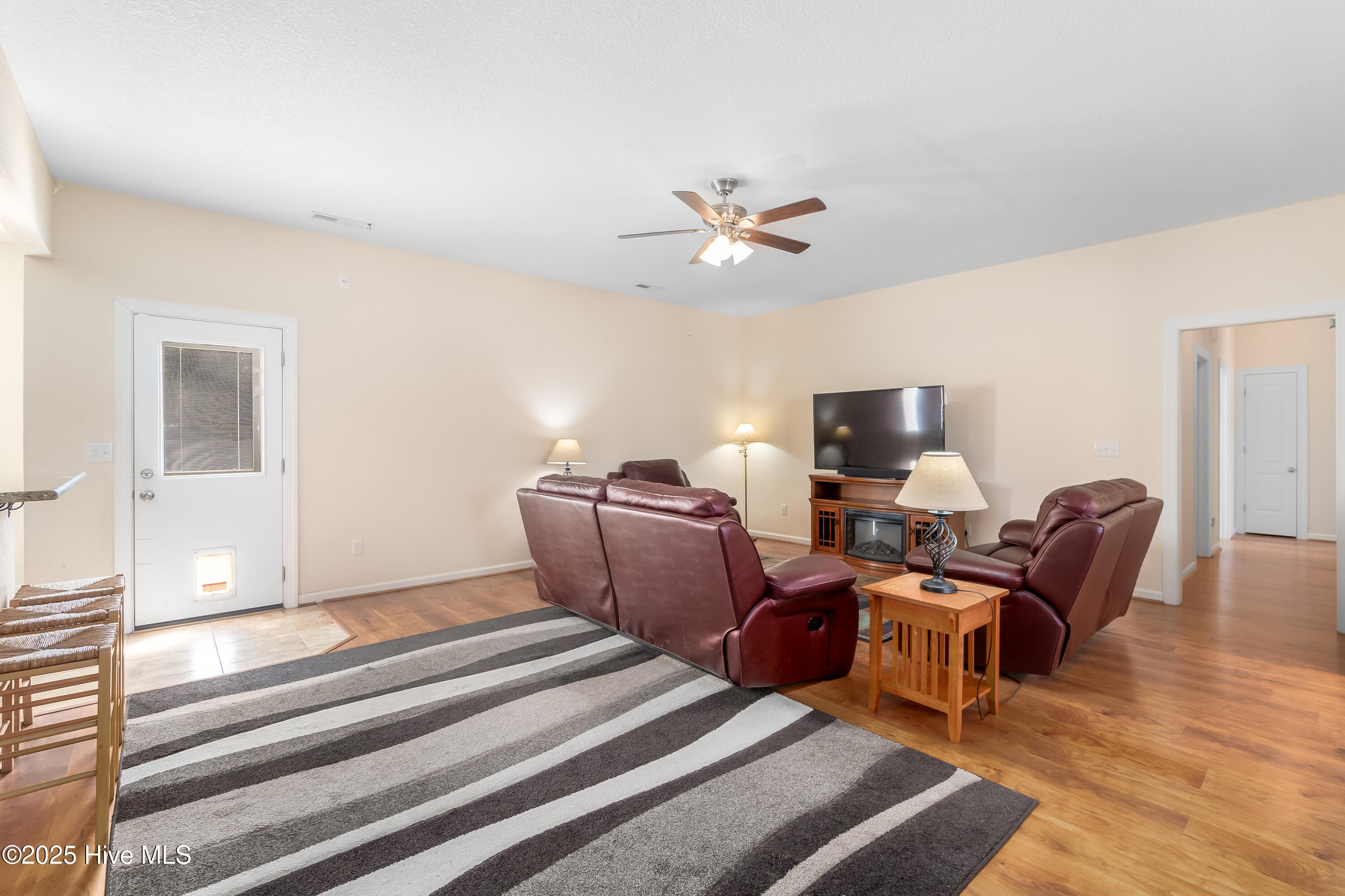 123 Laurel Woods Boulevard Property Photo 21