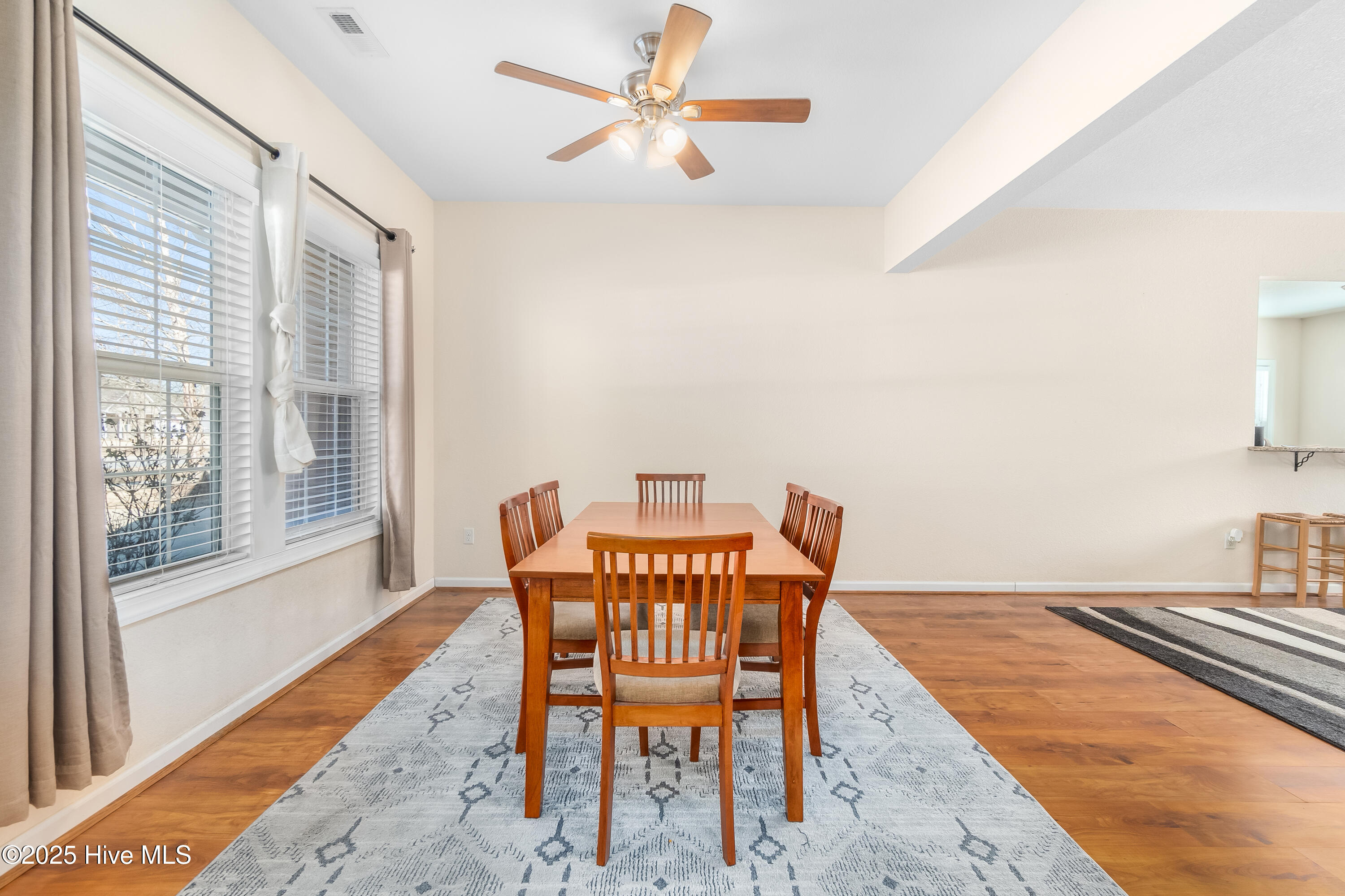 123 Laurel Woods Boulevard Property Photo 23
