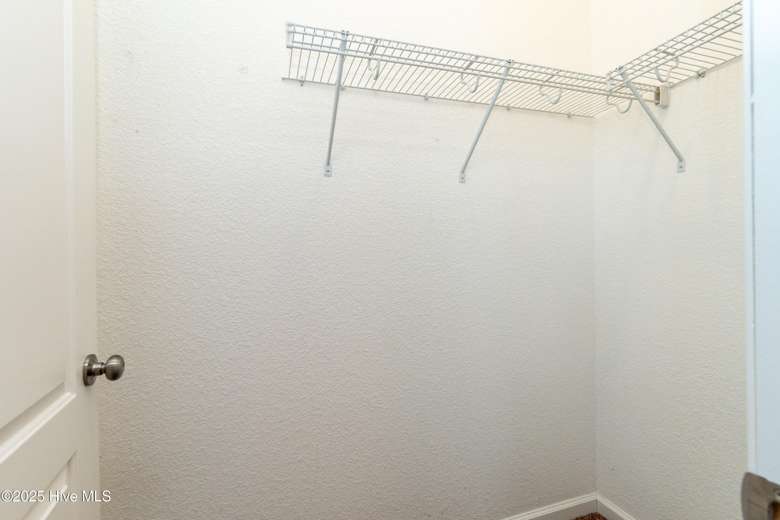 123 Laurel Woods Boulevard Property Photo 30